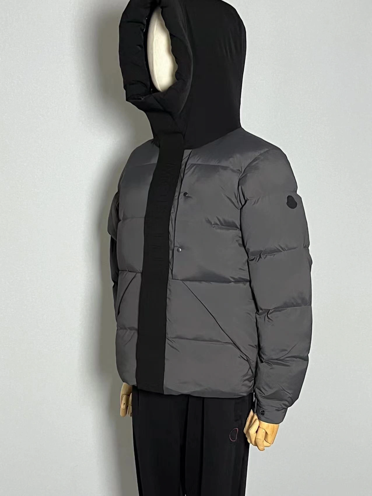 Moncler Down Jackets Contemporary 145639