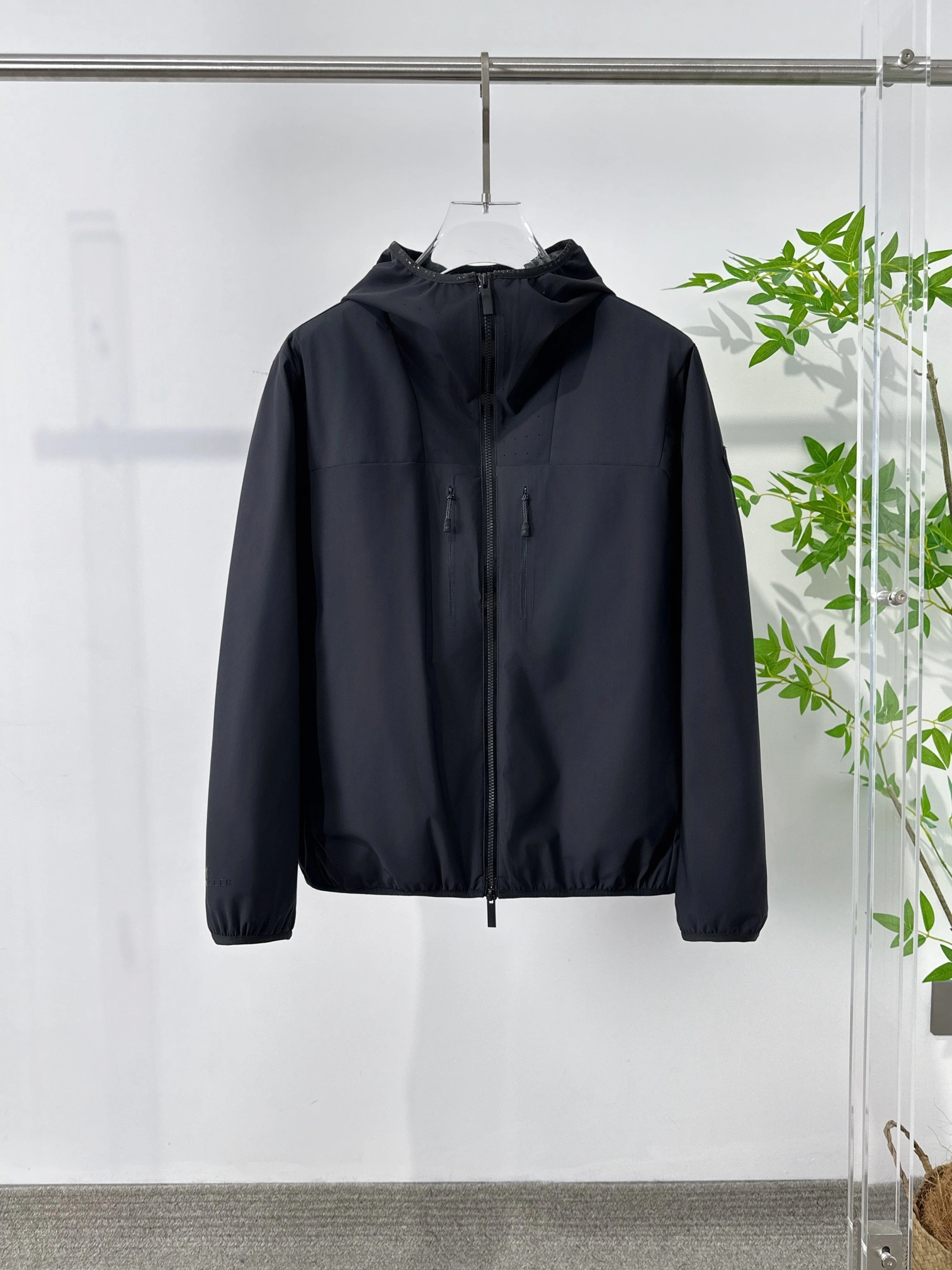 EasyMatch Moncler Down Jackets 145638