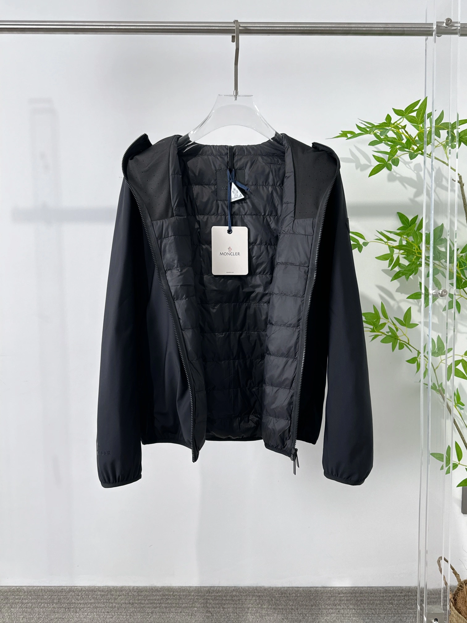EasyMatch Moncler Down Jackets 145638