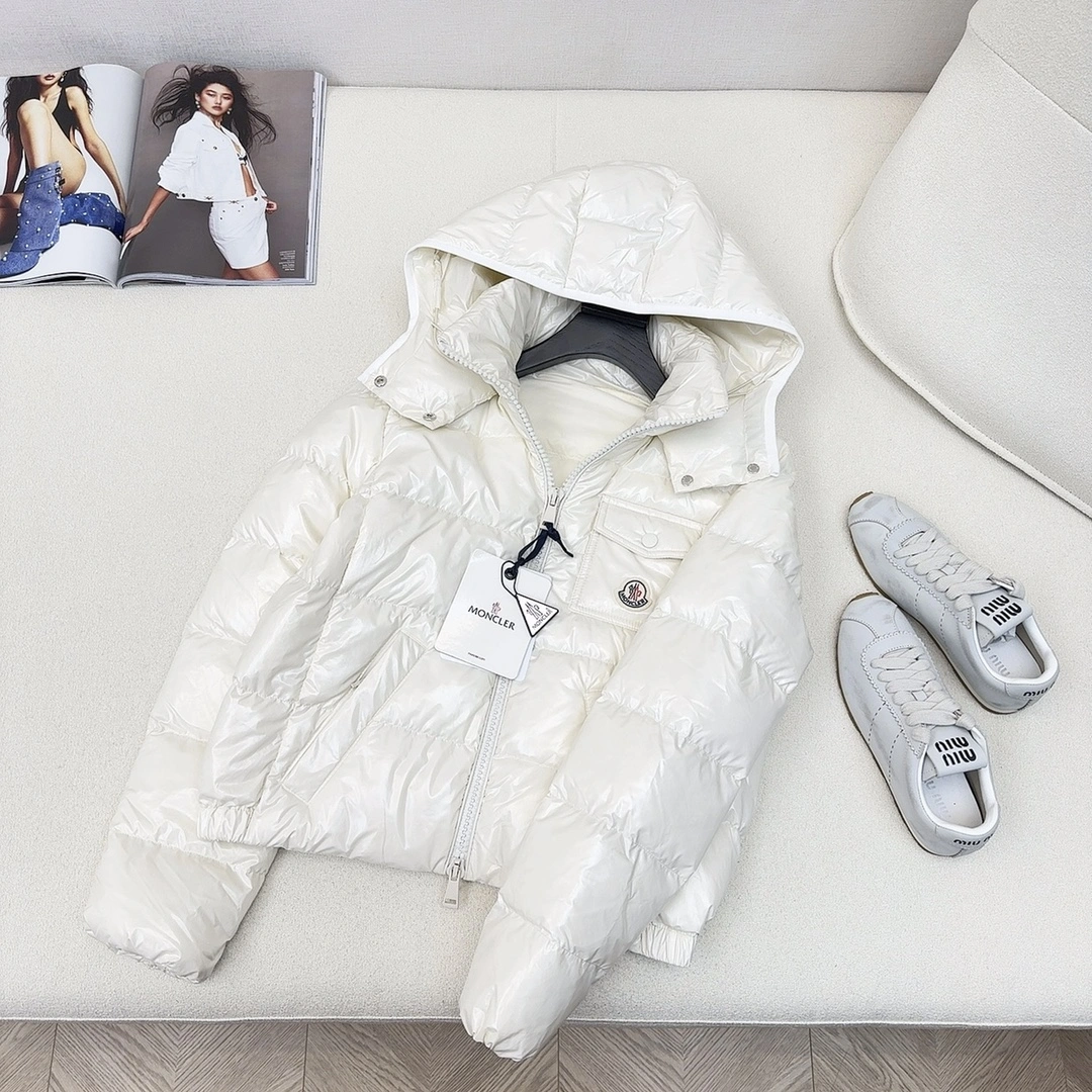 Bold Moncler Down Jackets 145634
