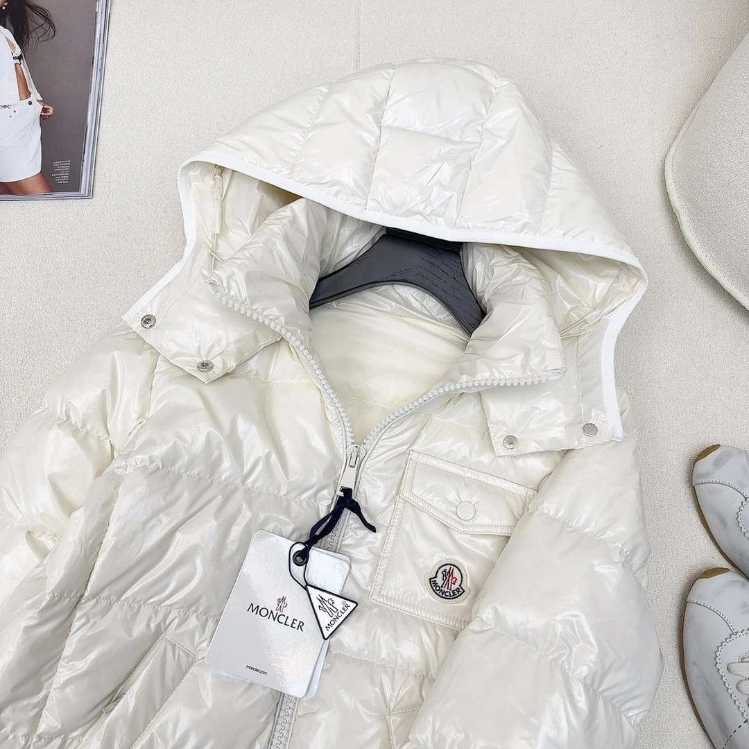 Bold Moncler Down Jackets 145634