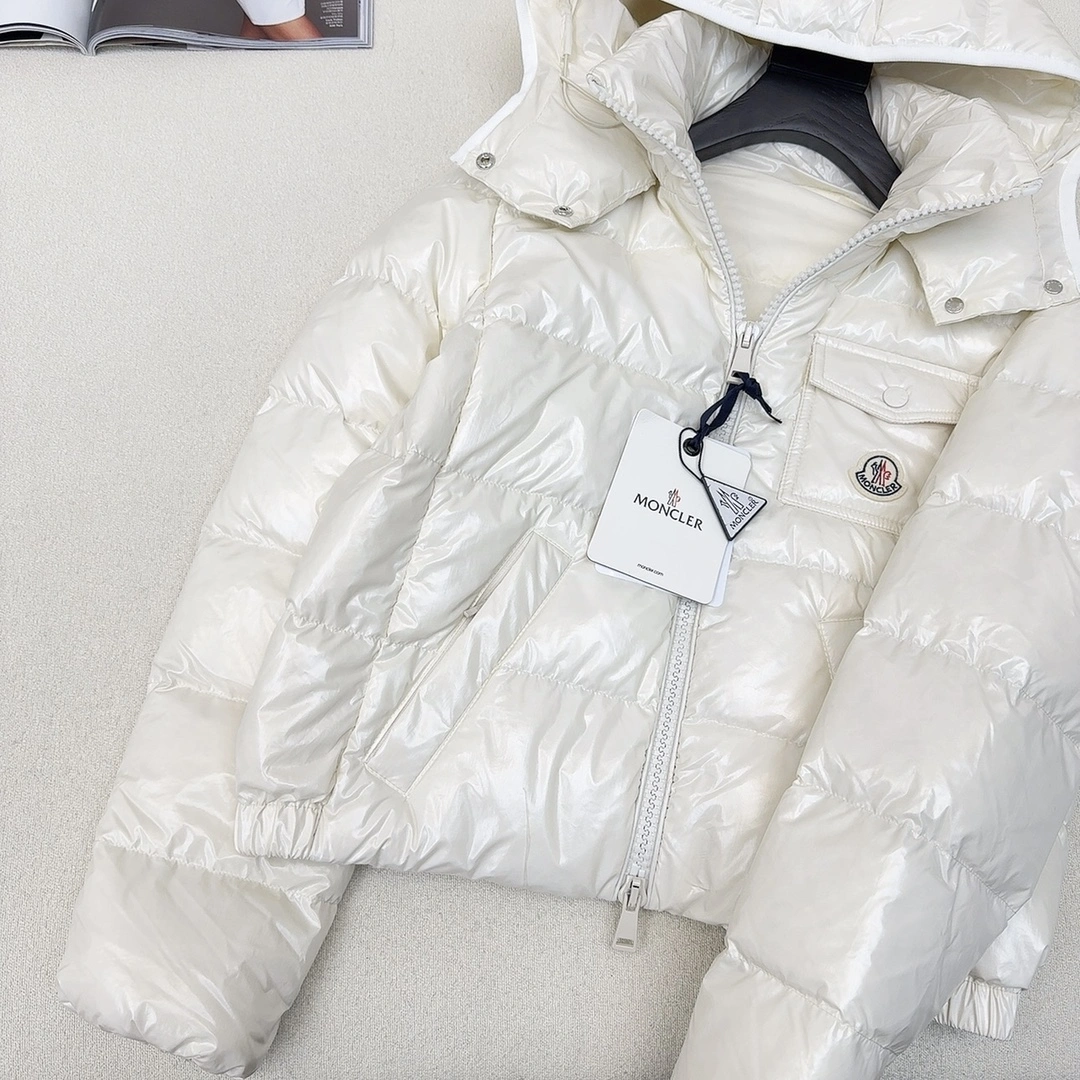 Bold Moncler Down Jackets 145634