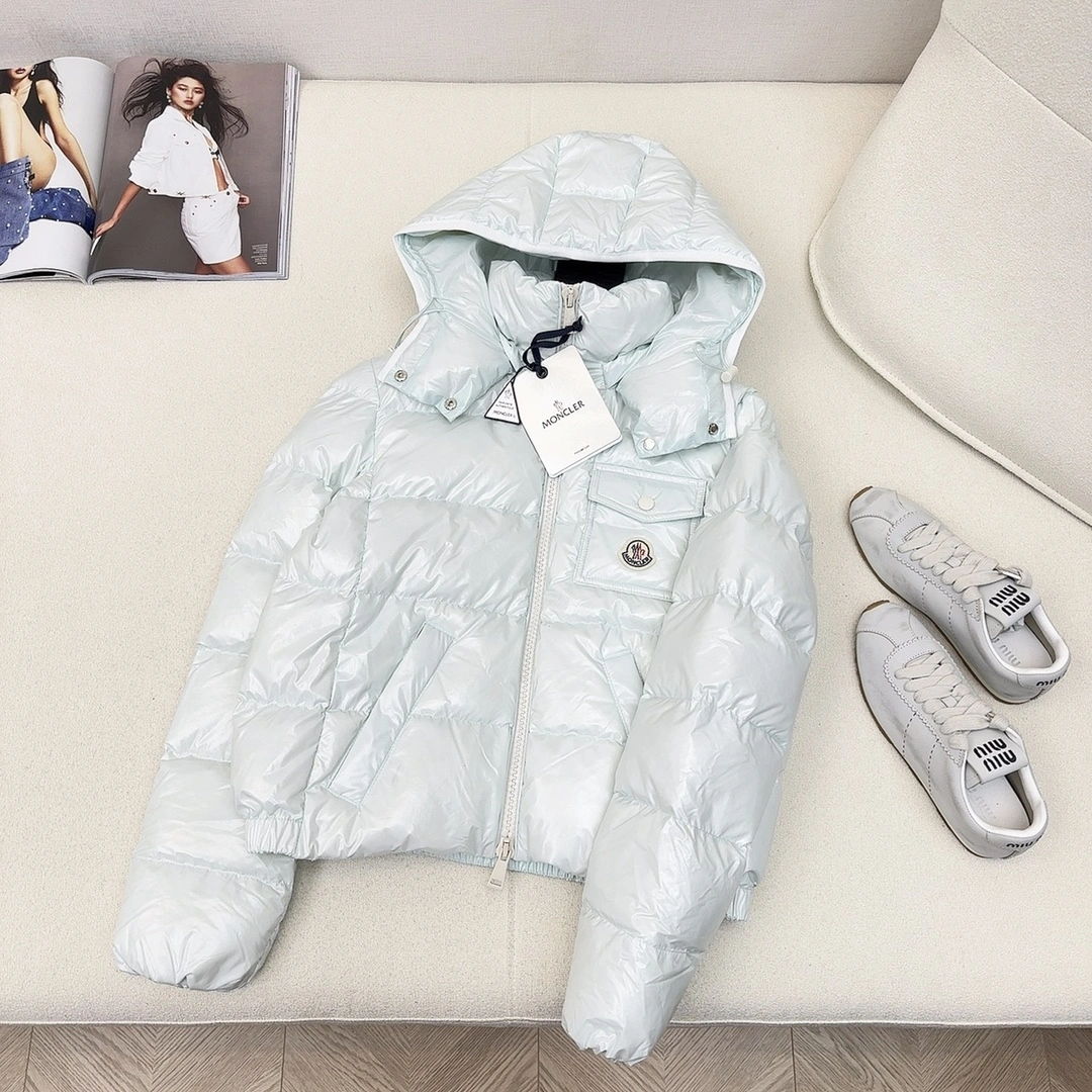 Moncler Down Jackets Comfortable 145631