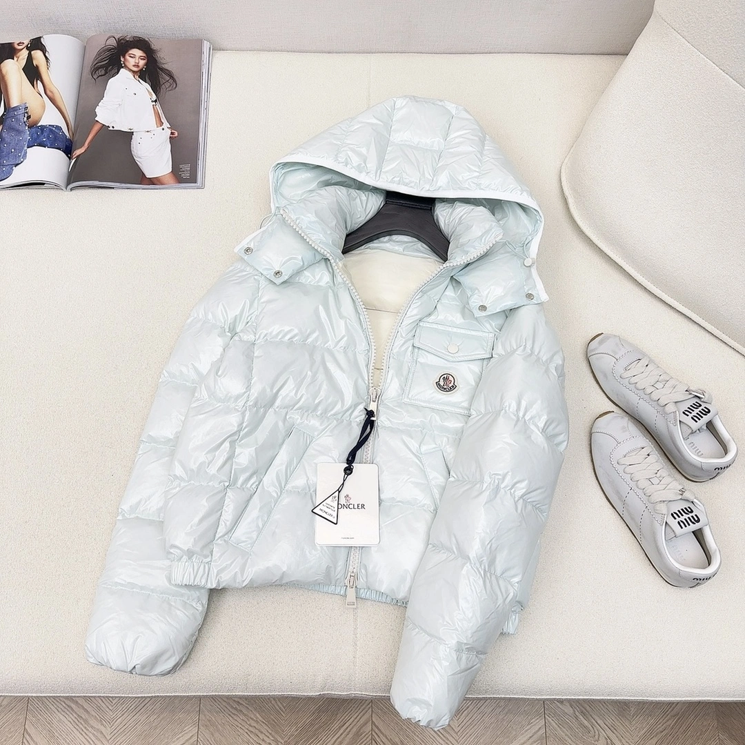 Moncler Down Jackets Comfortable 145631
