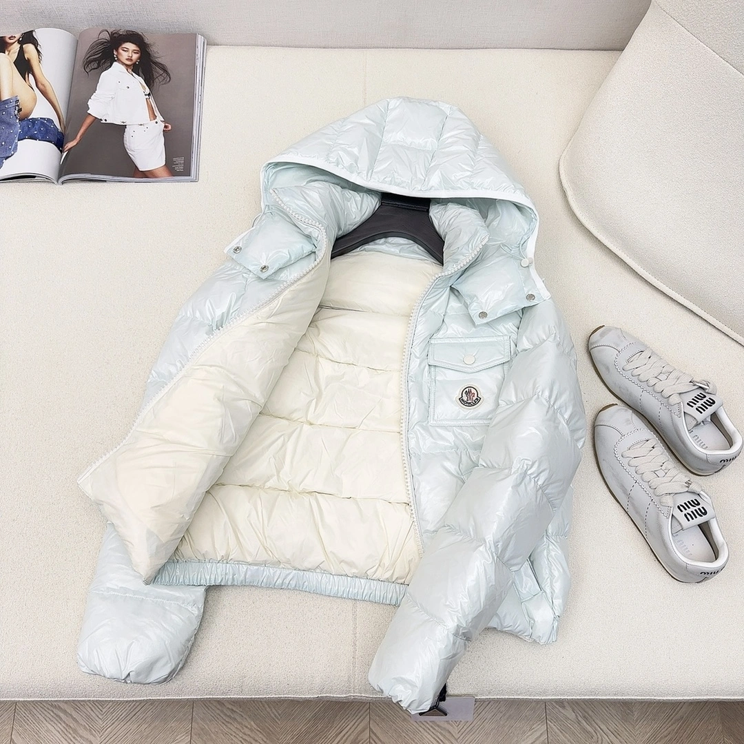 Moncler Down Jackets Comfortable 145631