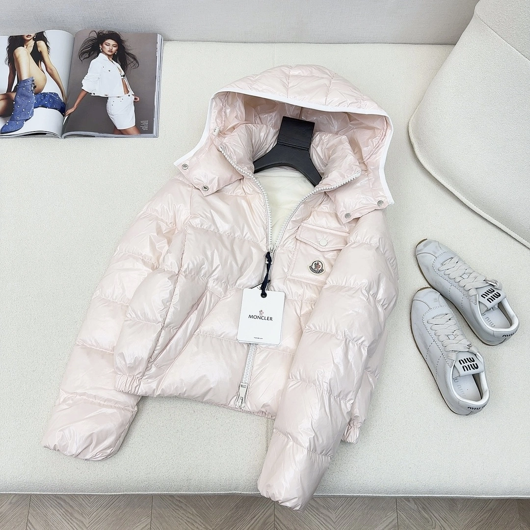 Resilient Moncler Down Jackets 145635
