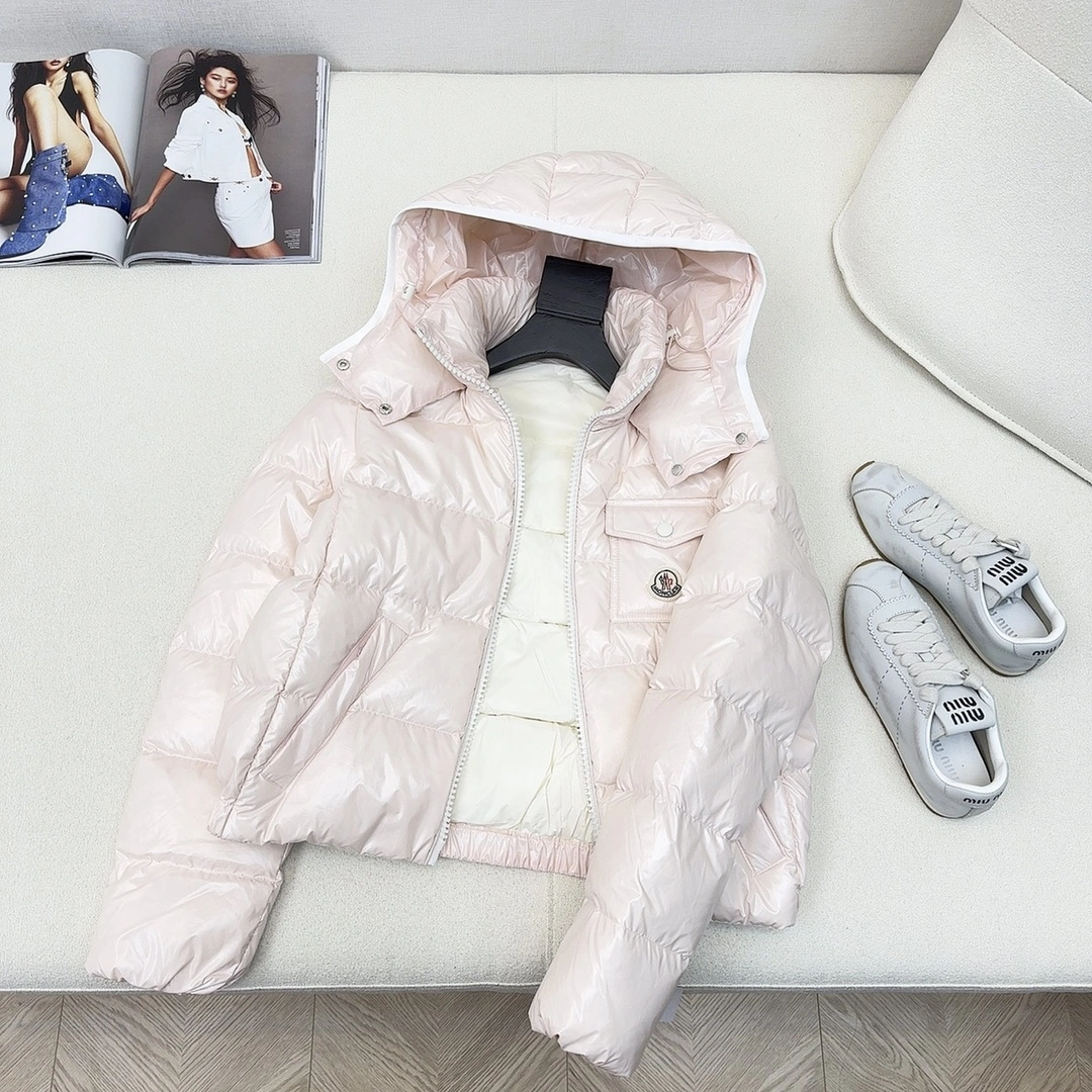 Resilient Moncler Down Jackets 145635