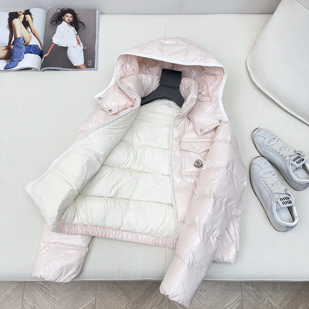 Resilient Moncler Down Jackets 145635