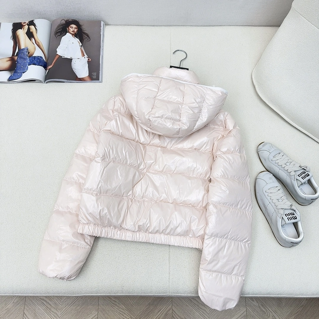 Resilient Moncler Down Jackets 145635