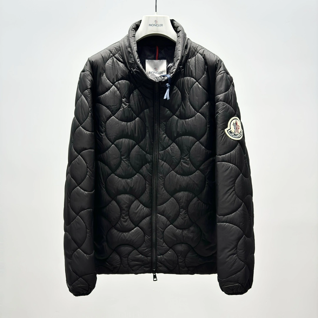 Moncler Down Jackets WaterResistant 145633