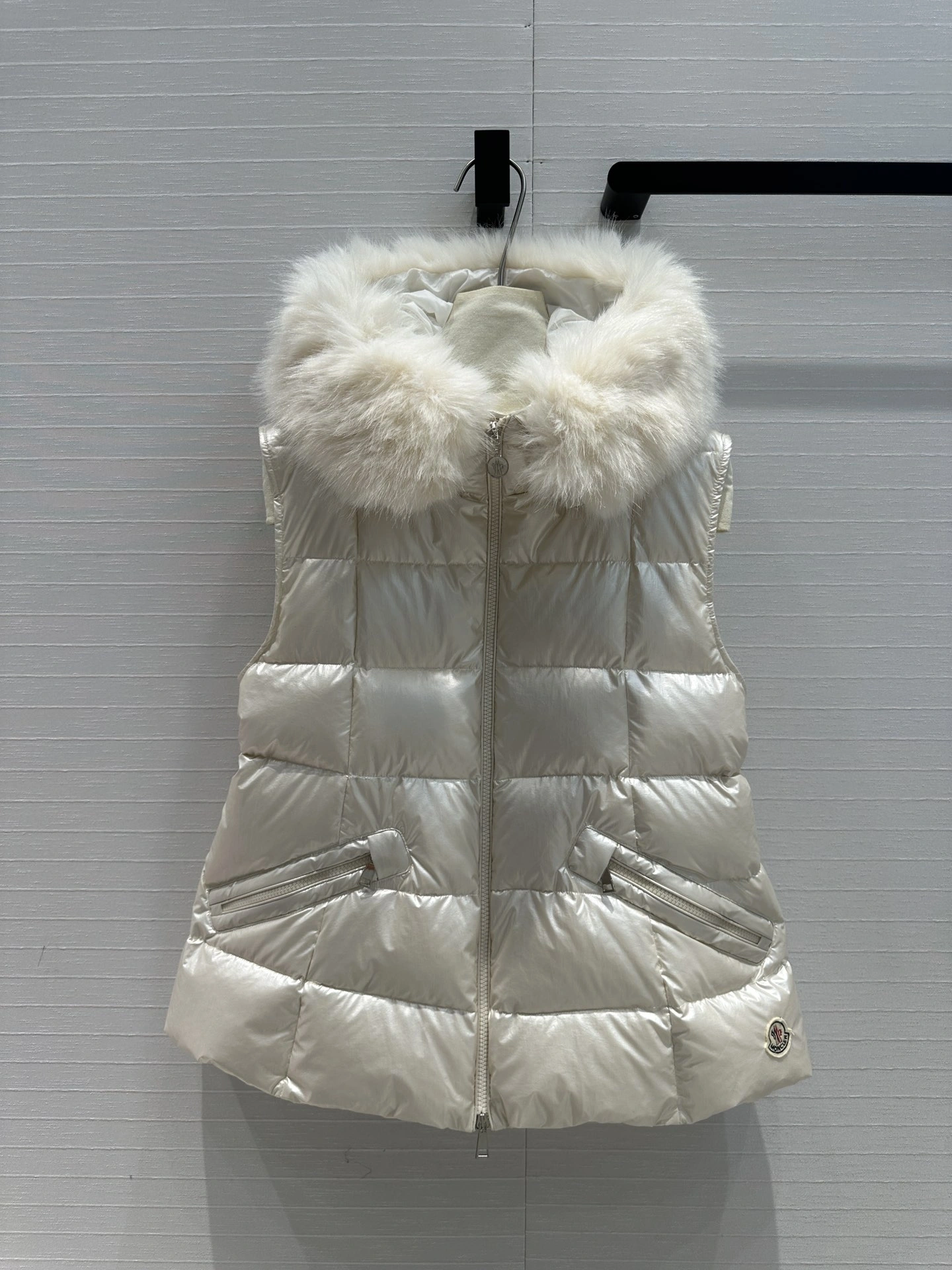 Bright Moncler Down Jackets 145632