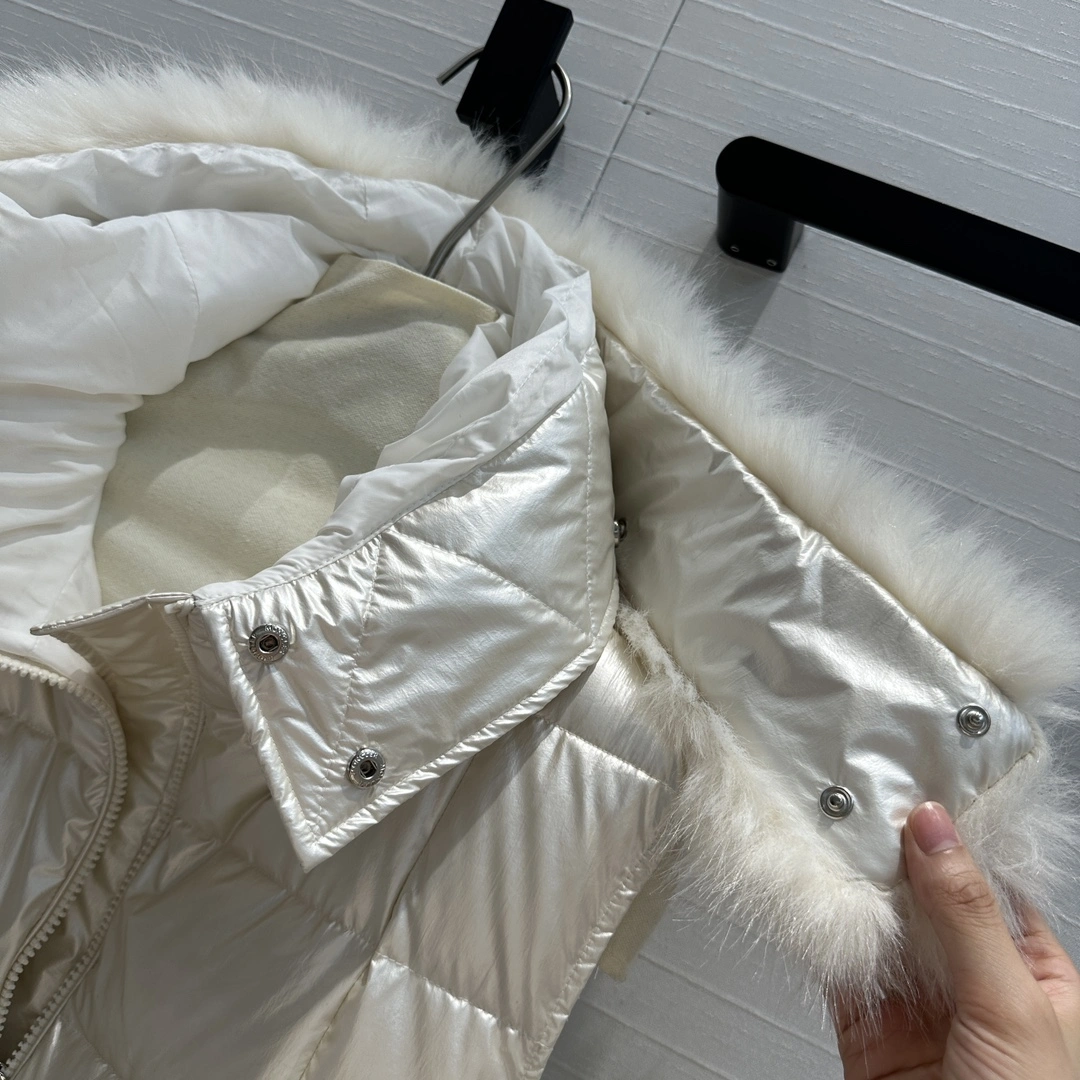 Bright Moncler Down Jackets 145632