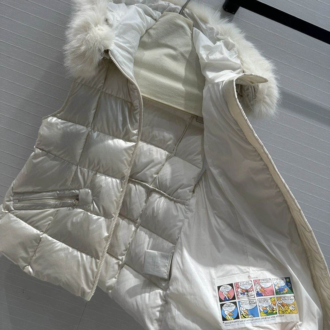 Bright Moncler Down Jackets 145632