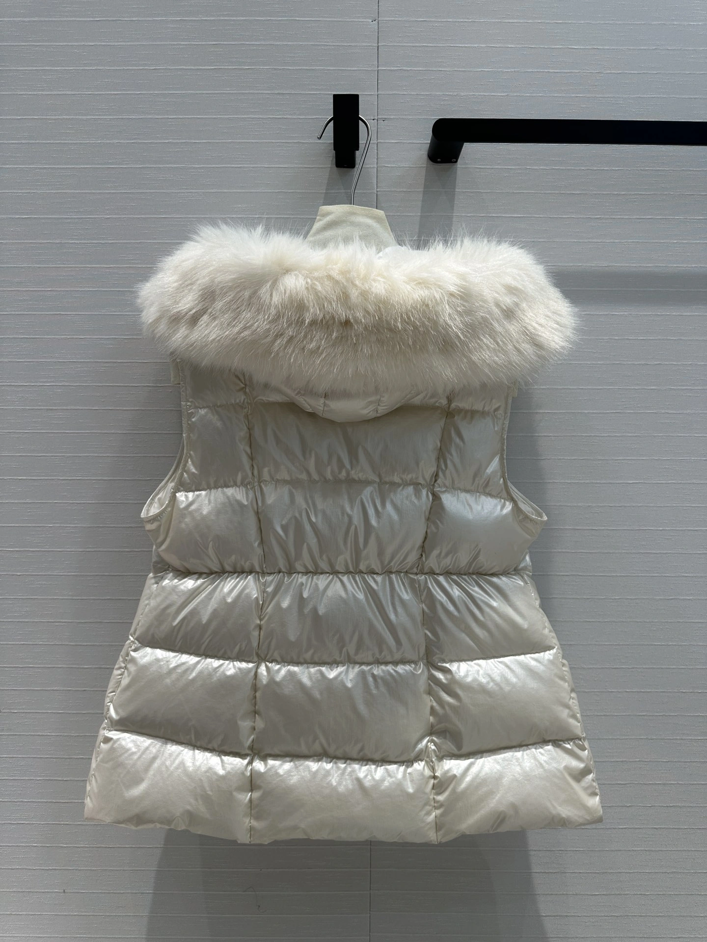 Bright Moncler Down Jackets 145632