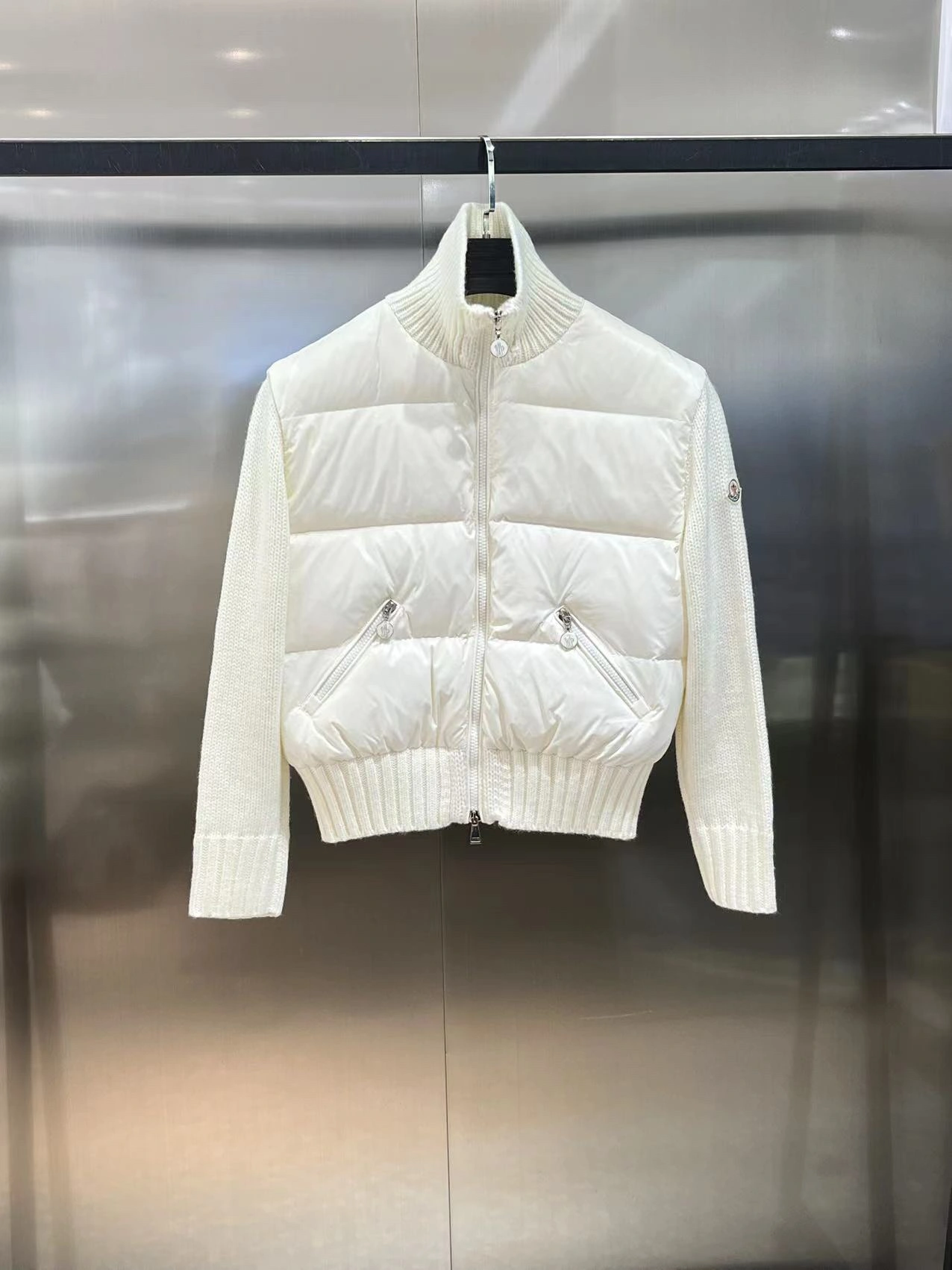 Moncler Down Jackets Original 145620