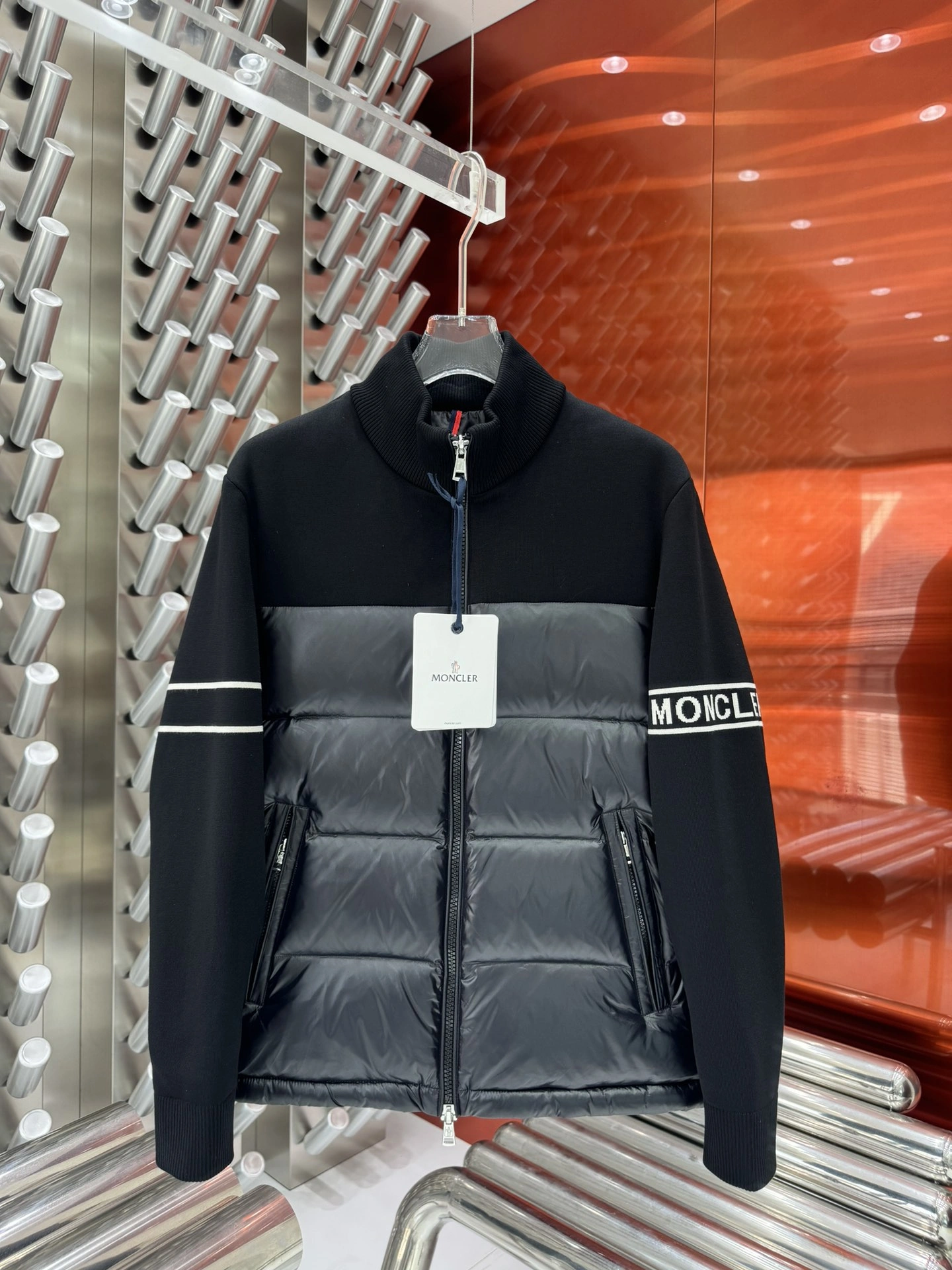 Moncler Down Jackets FlexibleFit 145629