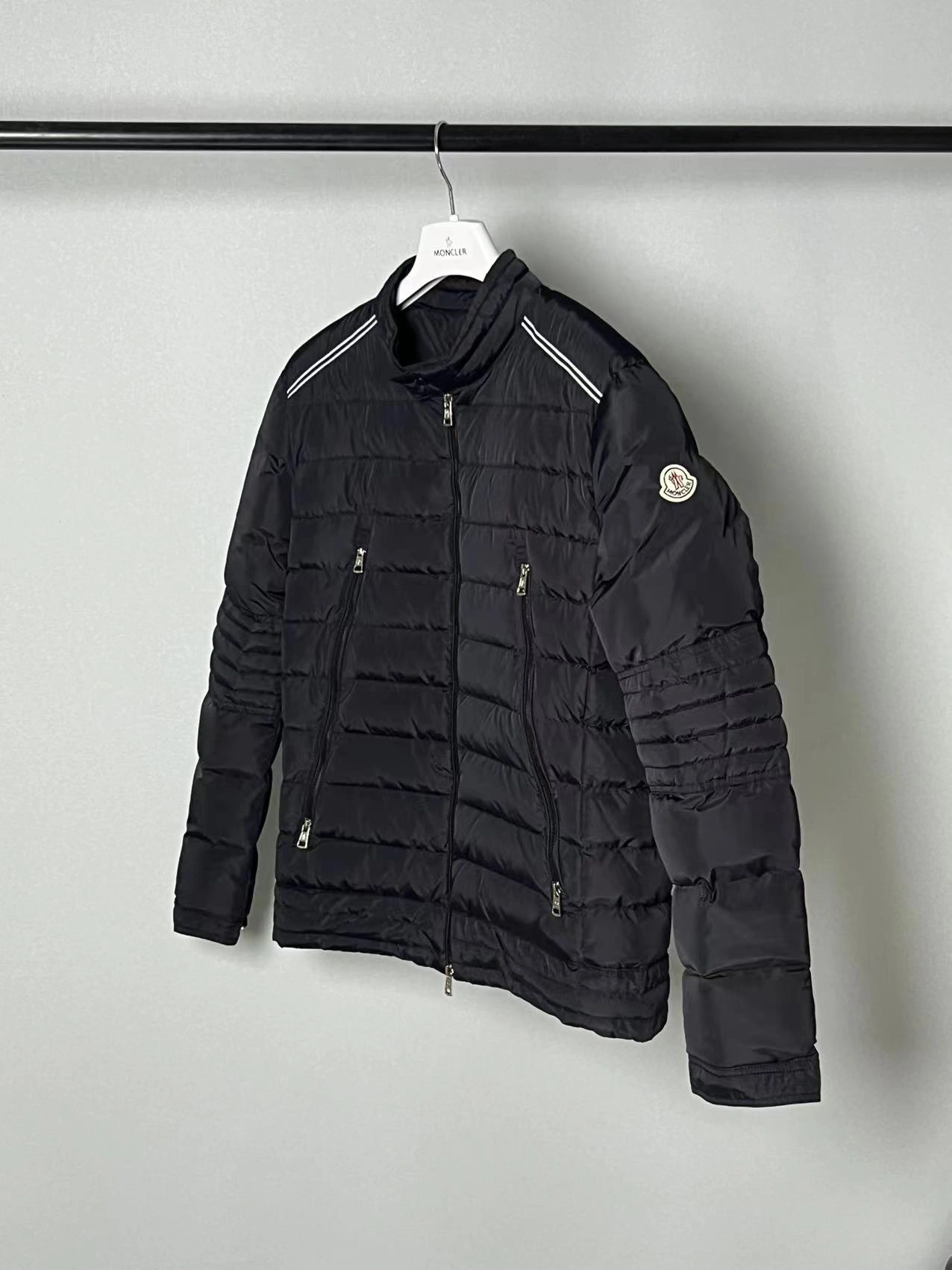 Modern Moncler Down Jackets 145613