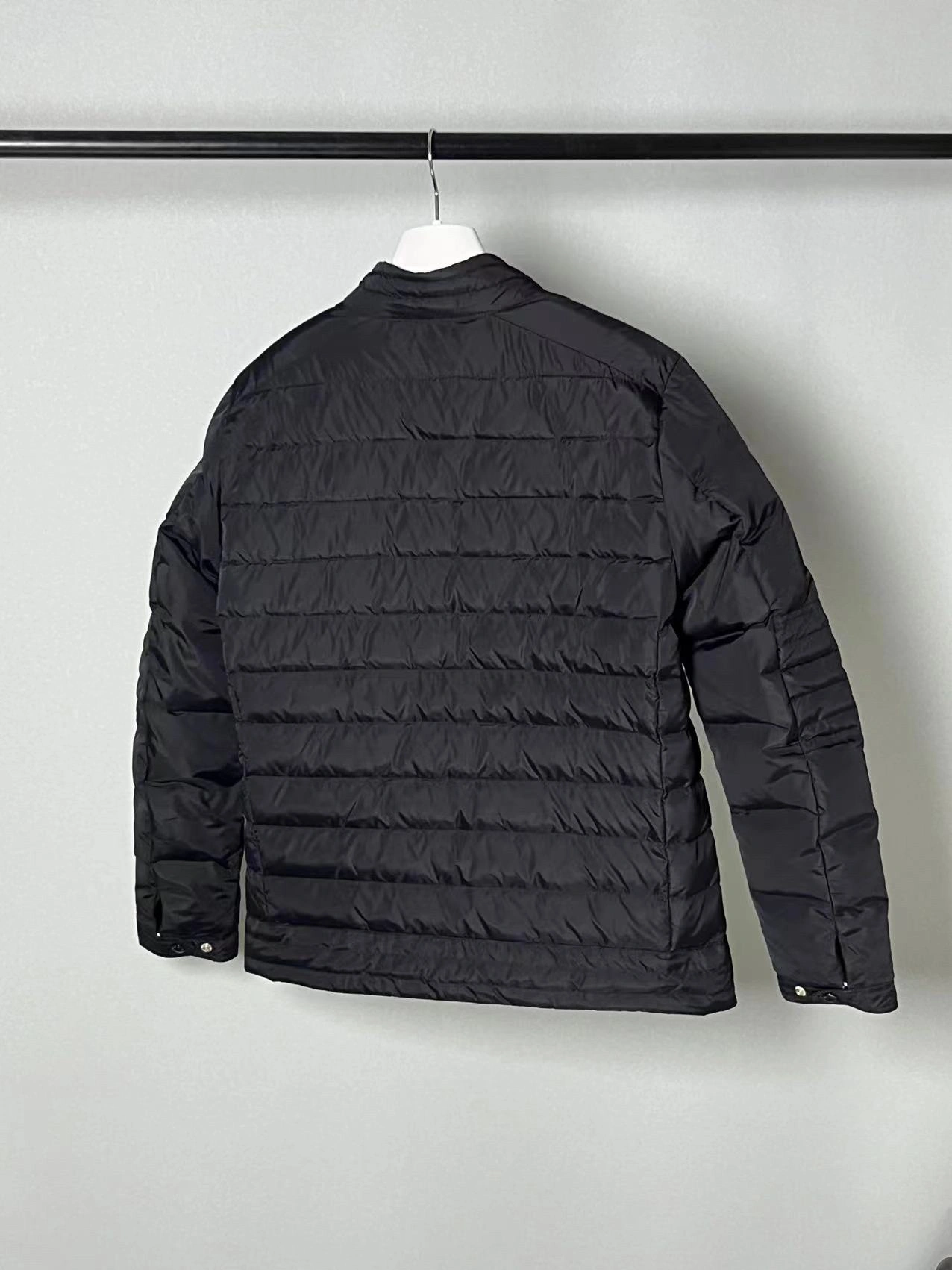 Modern Moncler Down Jackets 145613