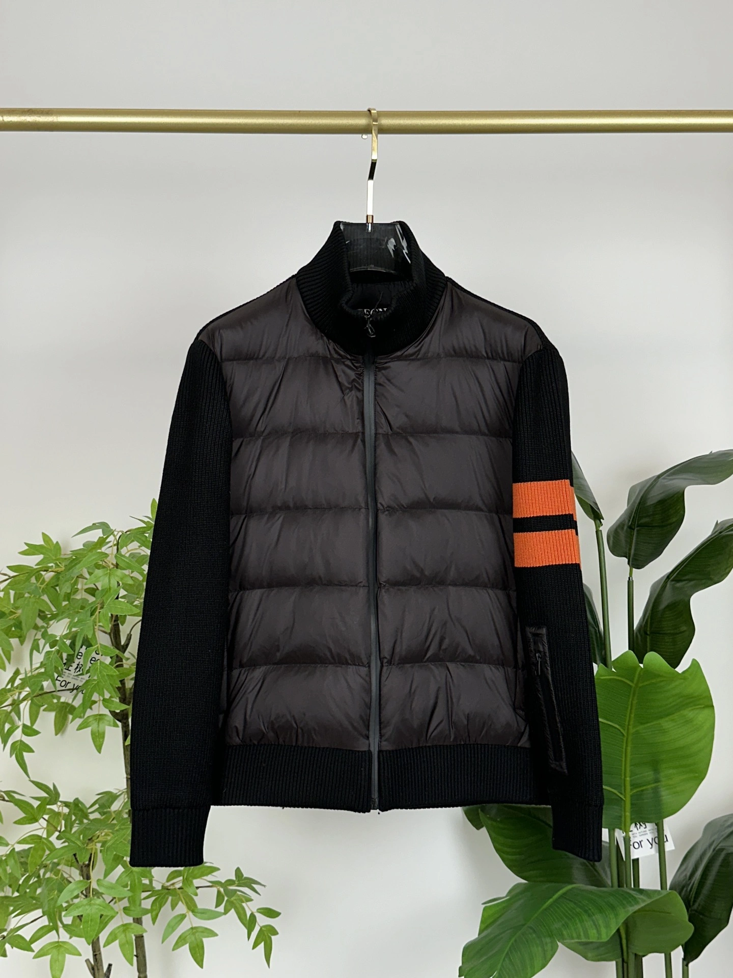 Affordable Moncler Down Jackets 145627