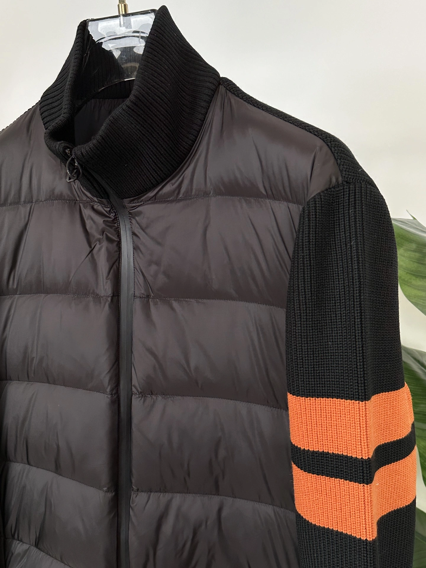 Affordable Moncler Down Jackets 145627