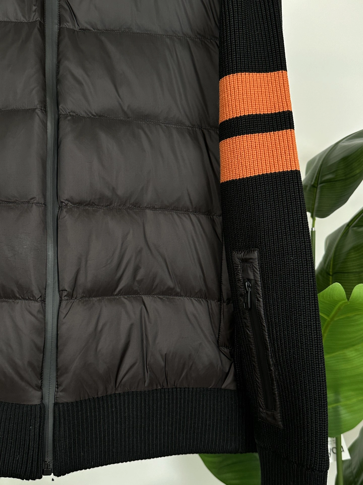 Affordable Moncler Down Jackets 145627