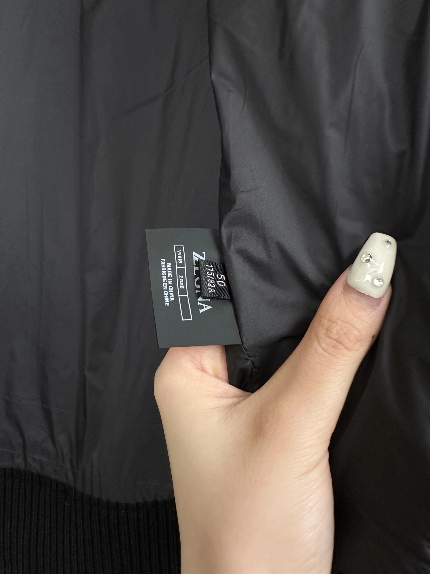 Affordable Moncler Down Jackets 145627