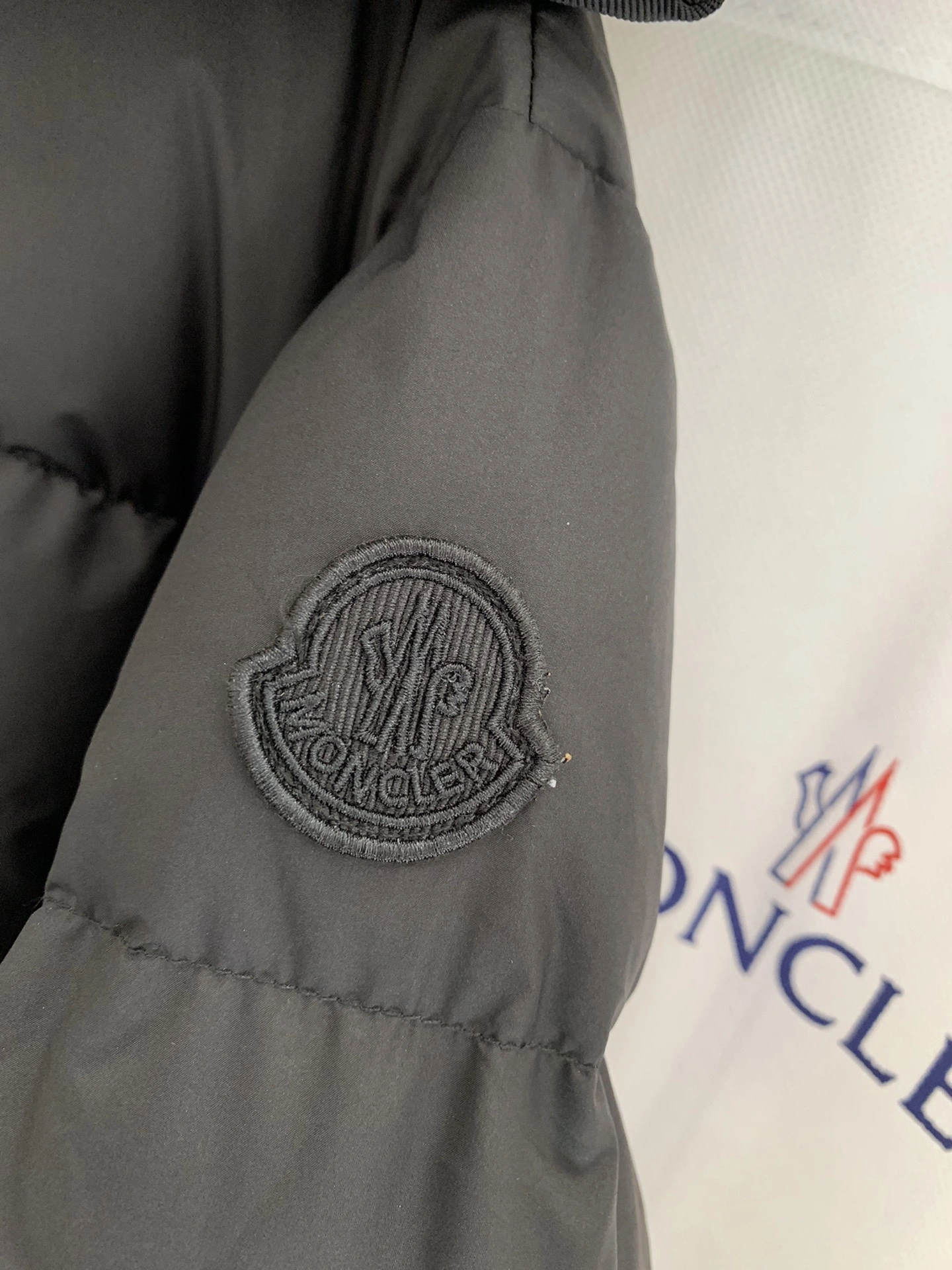 ModernLook Moncler Down Jackets 145617