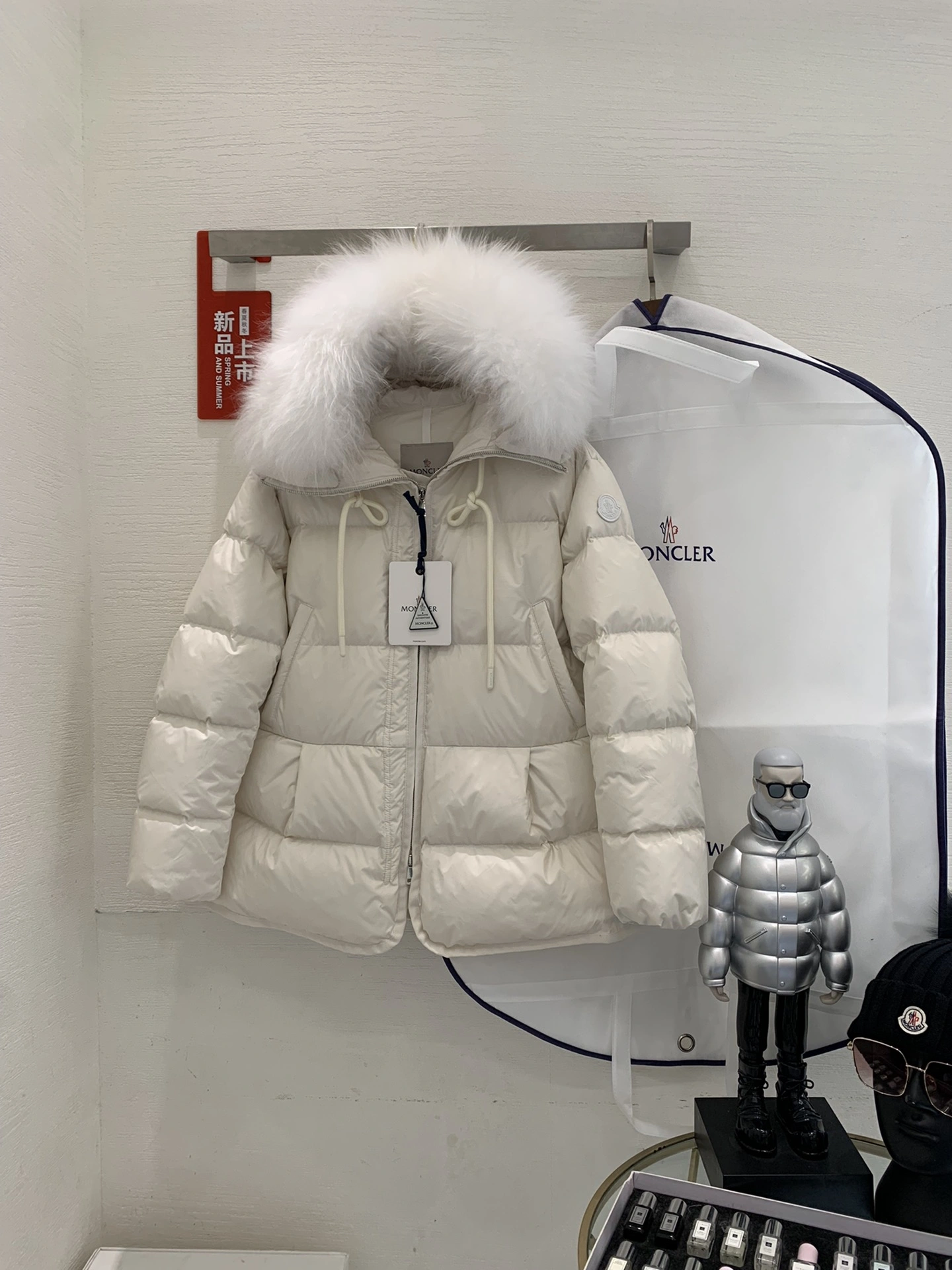 TimelessDesign Moncler Down Jackets 145618
