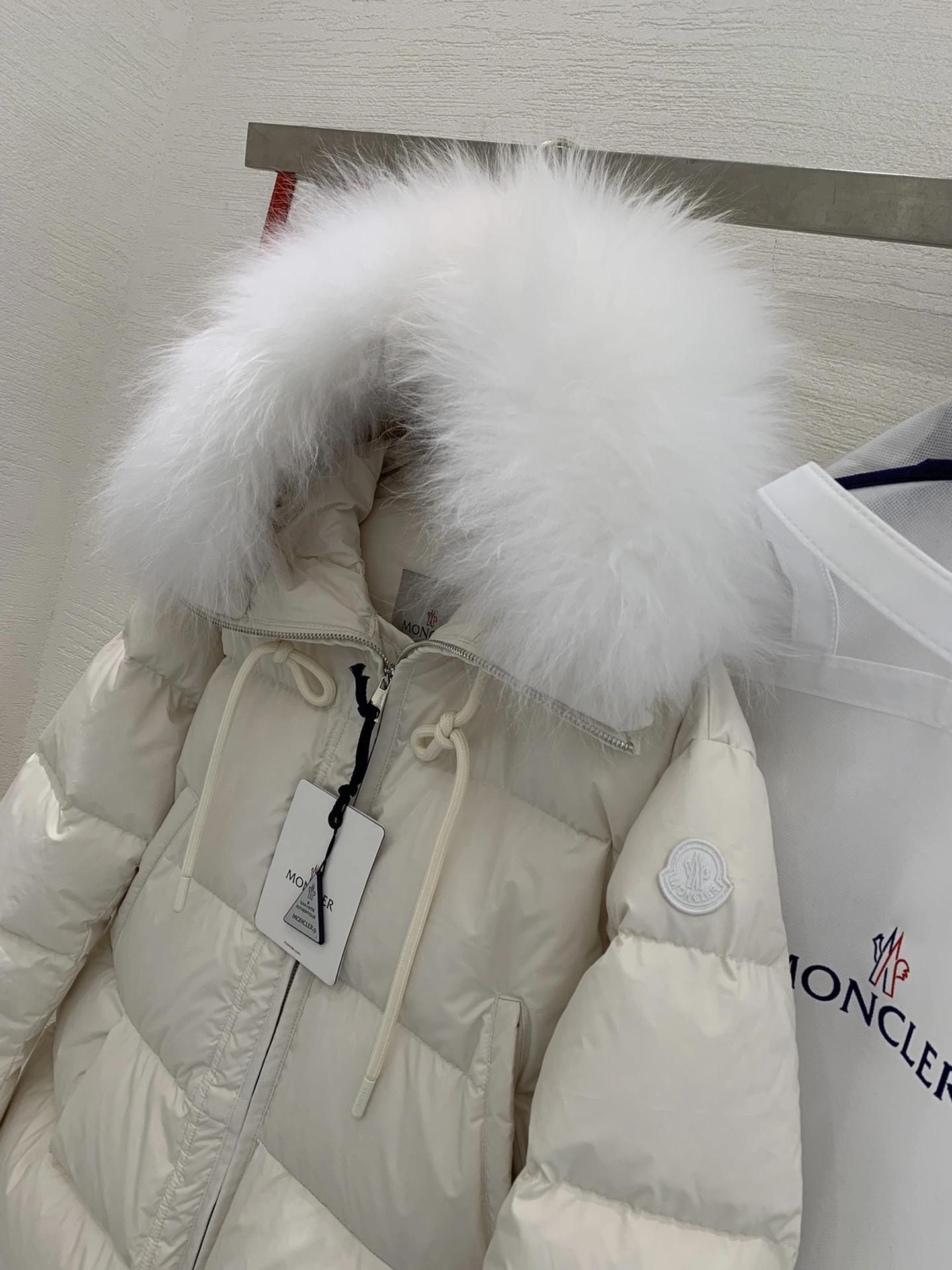 TimelessDesign Moncler Down Jackets 145618