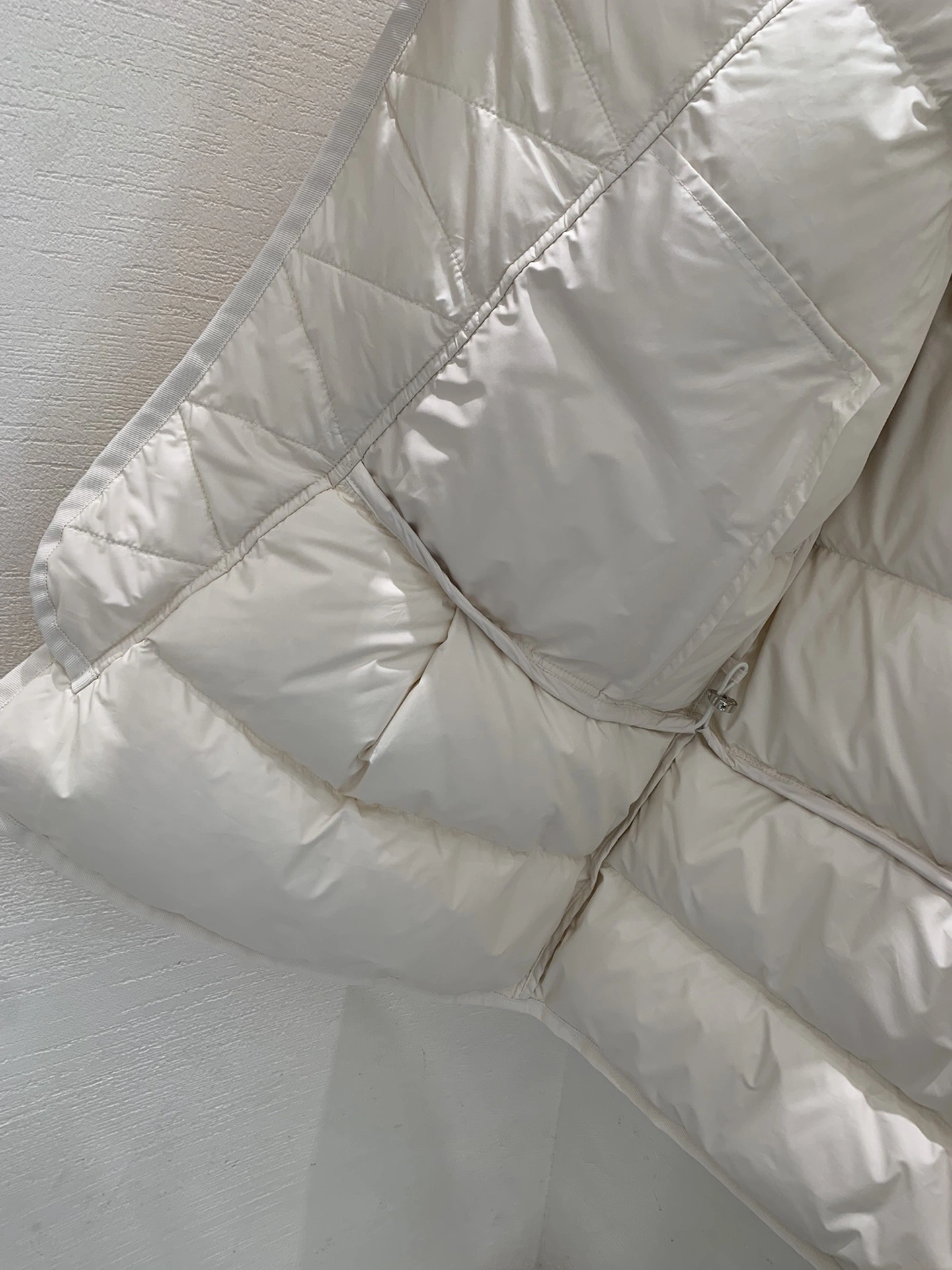 TimelessDesign Moncler Down Jackets 145618