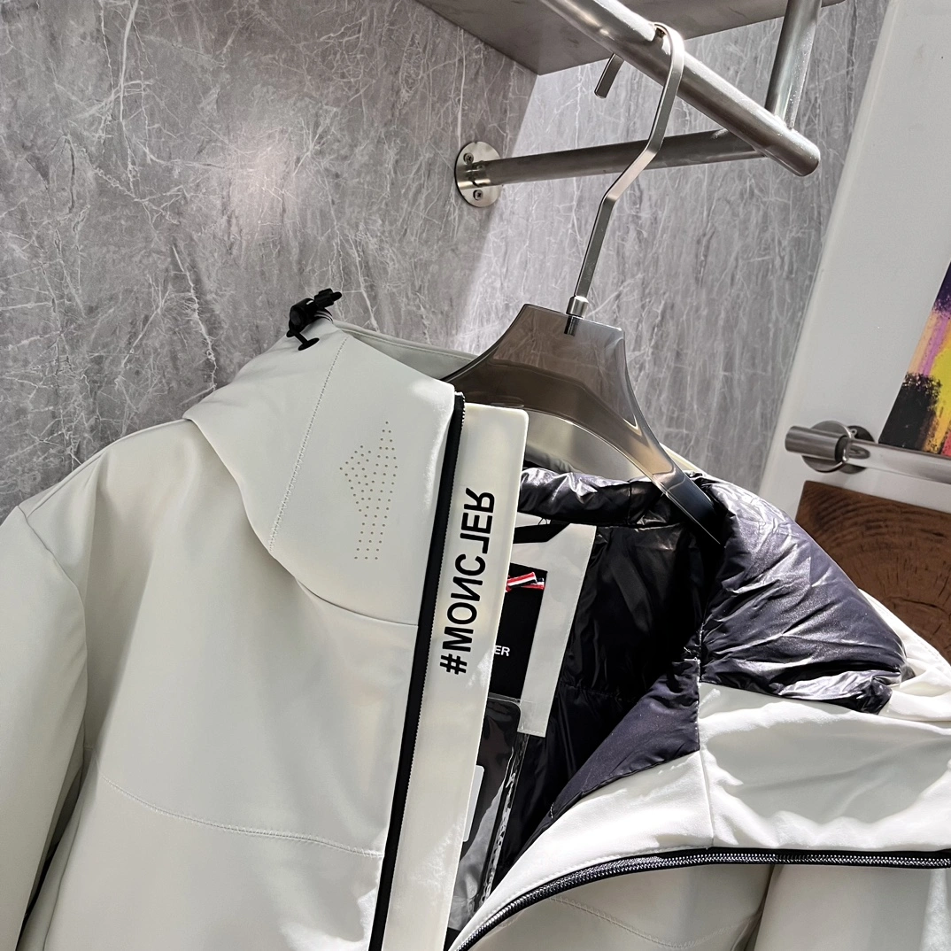 Moncler Down Jackets Lightweight 145608