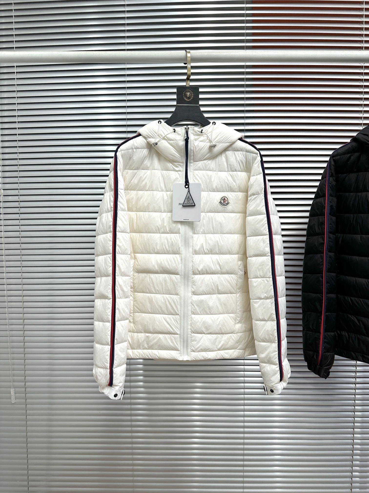 Moncler Down Jackets Timeless 145603
