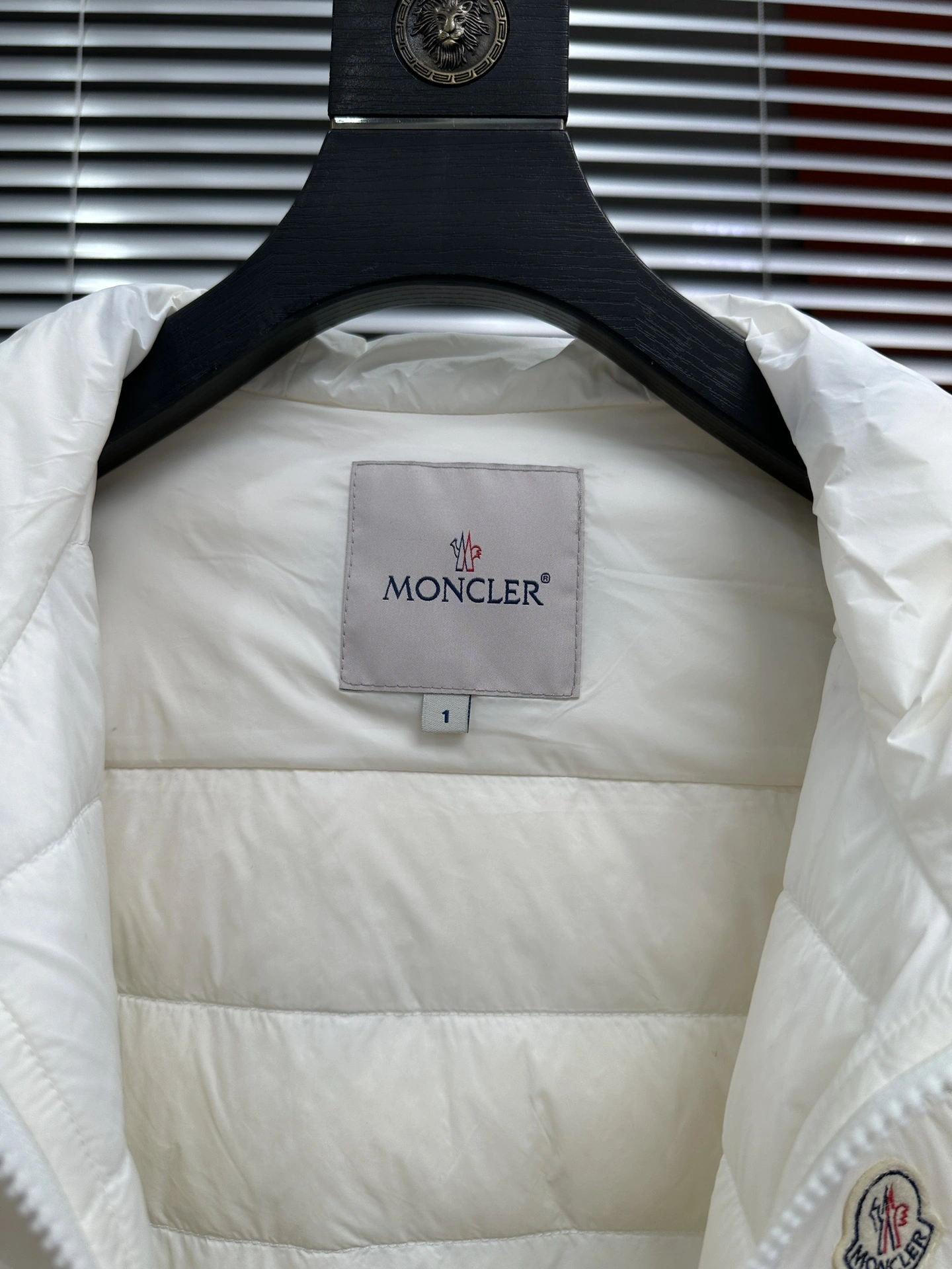 Moncler Down Jackets Timeless 145603