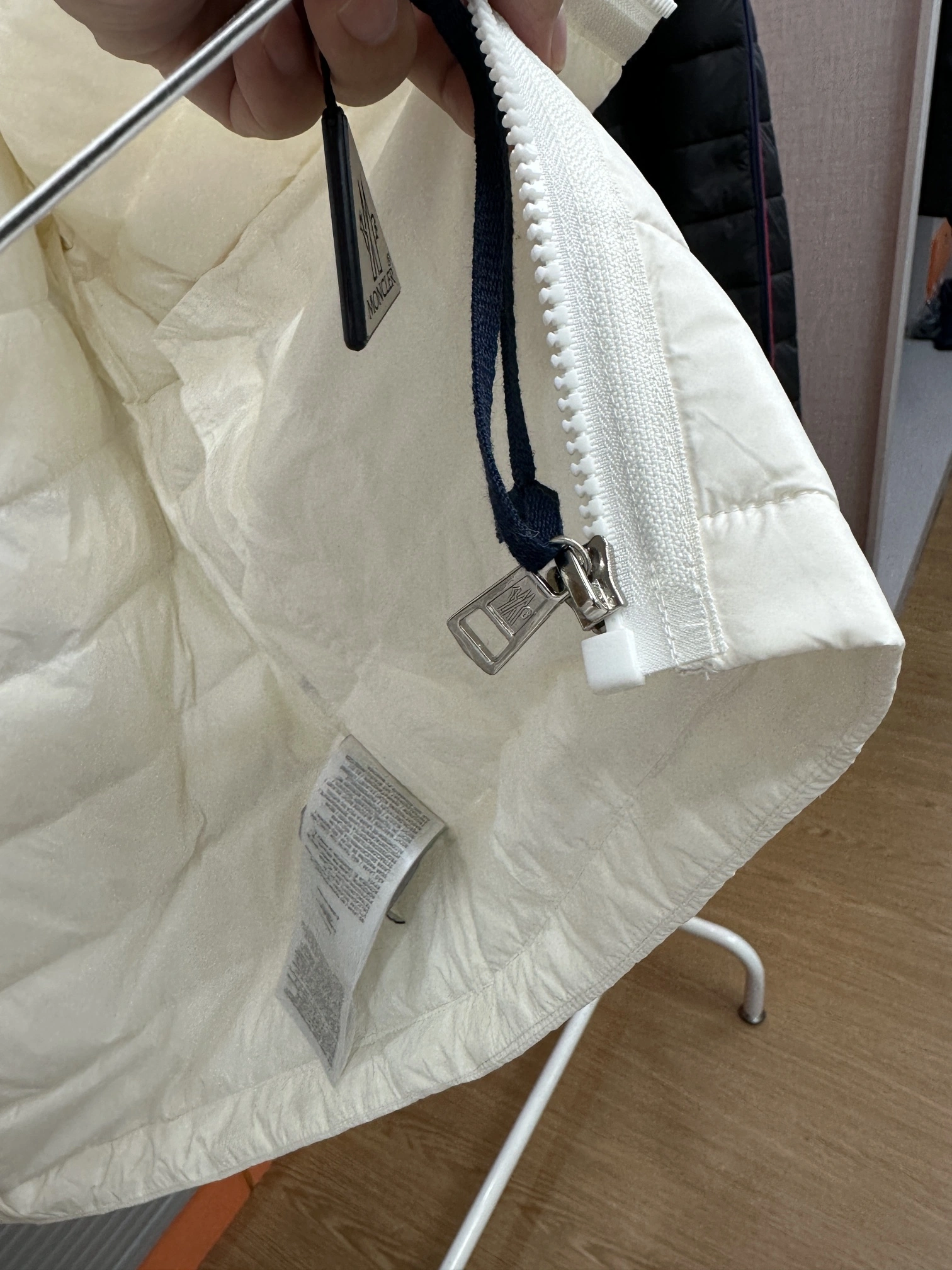 Moncler Down Jackets Timeless 145603