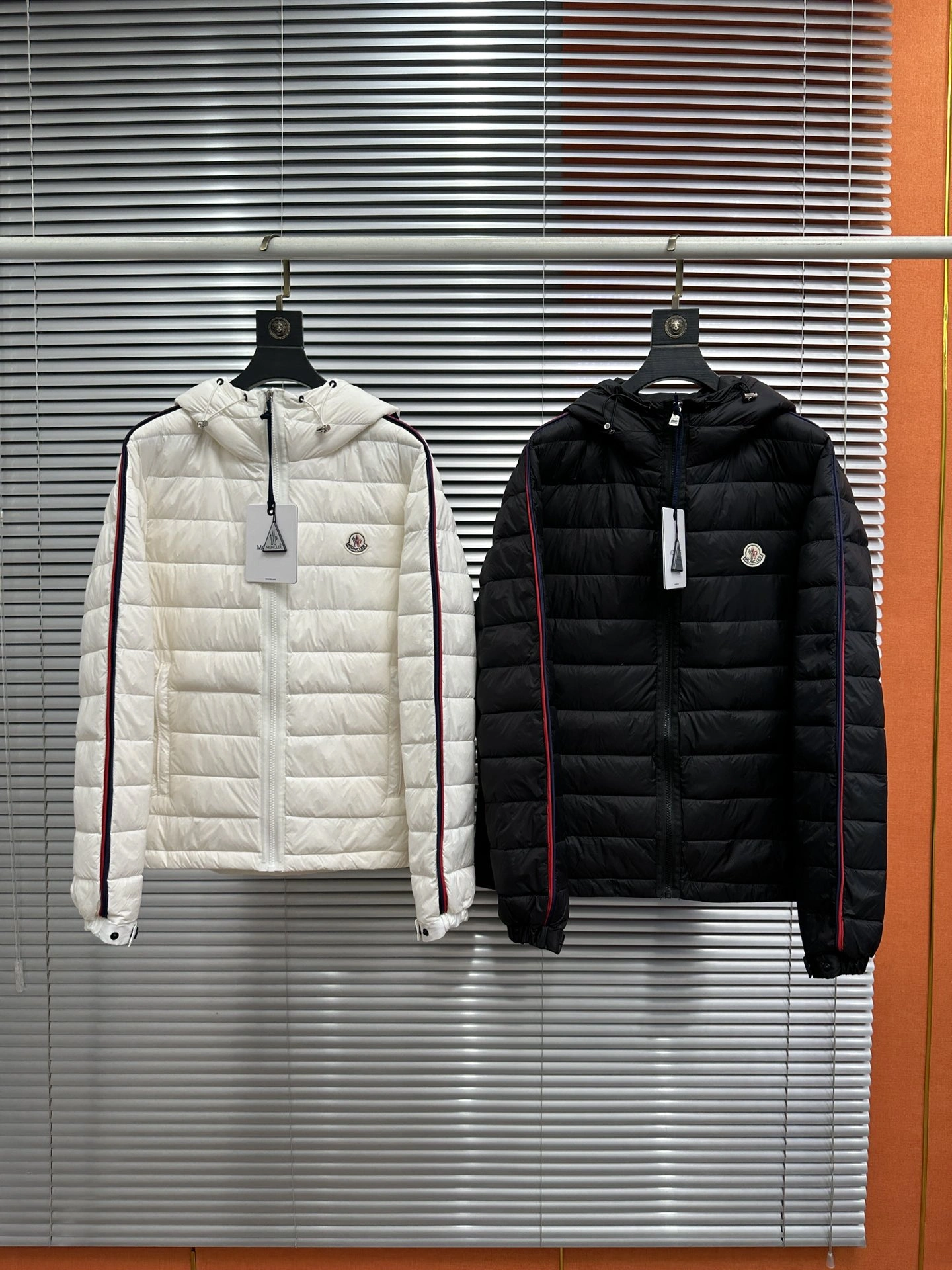 Soft Moncler Down Jackets 145601