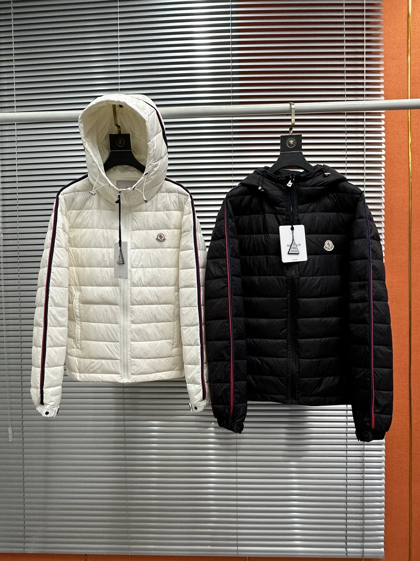 Soft Moncler Down Jackets 145601