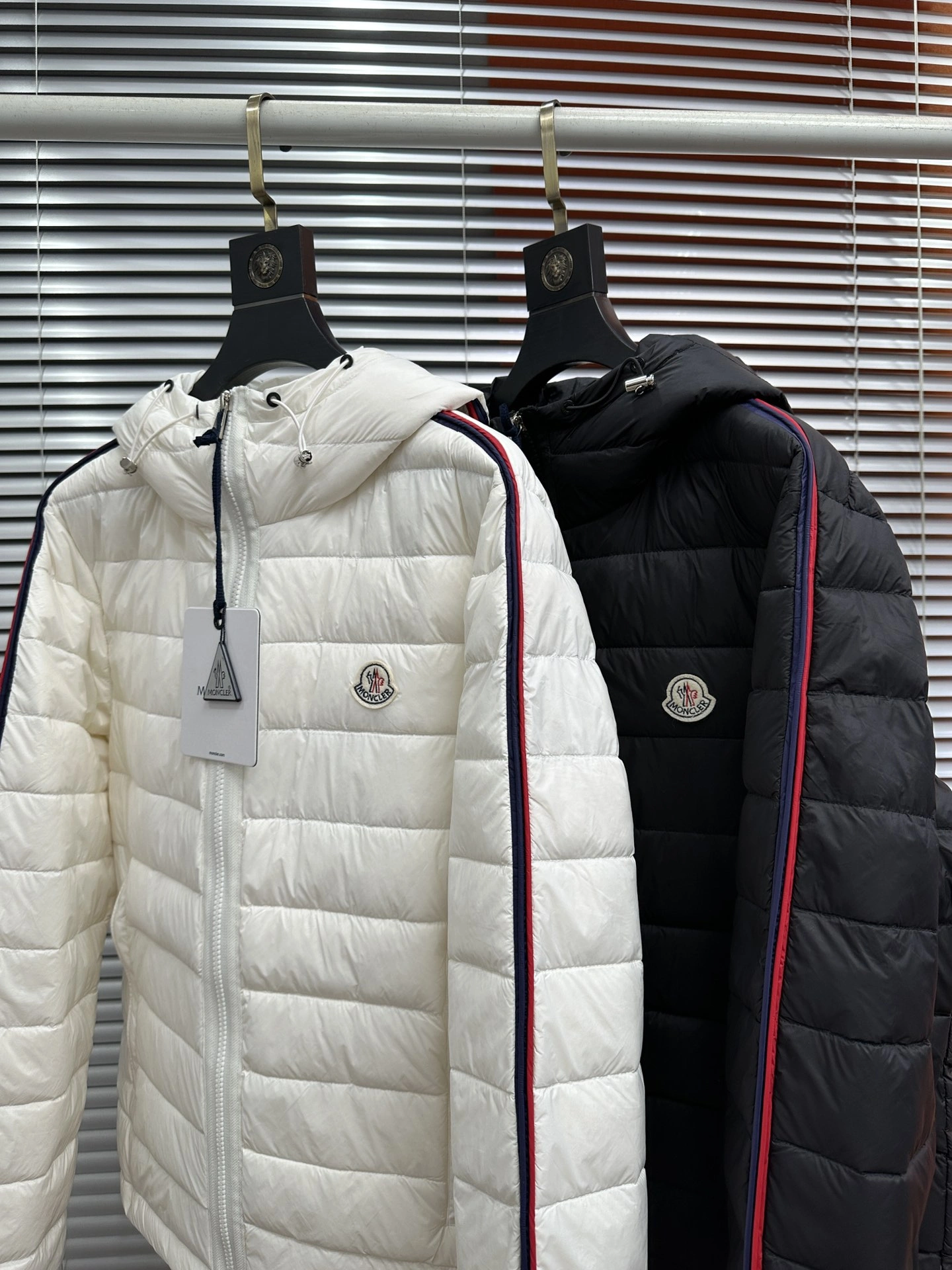 Soft Moncler Down Jackets 145601