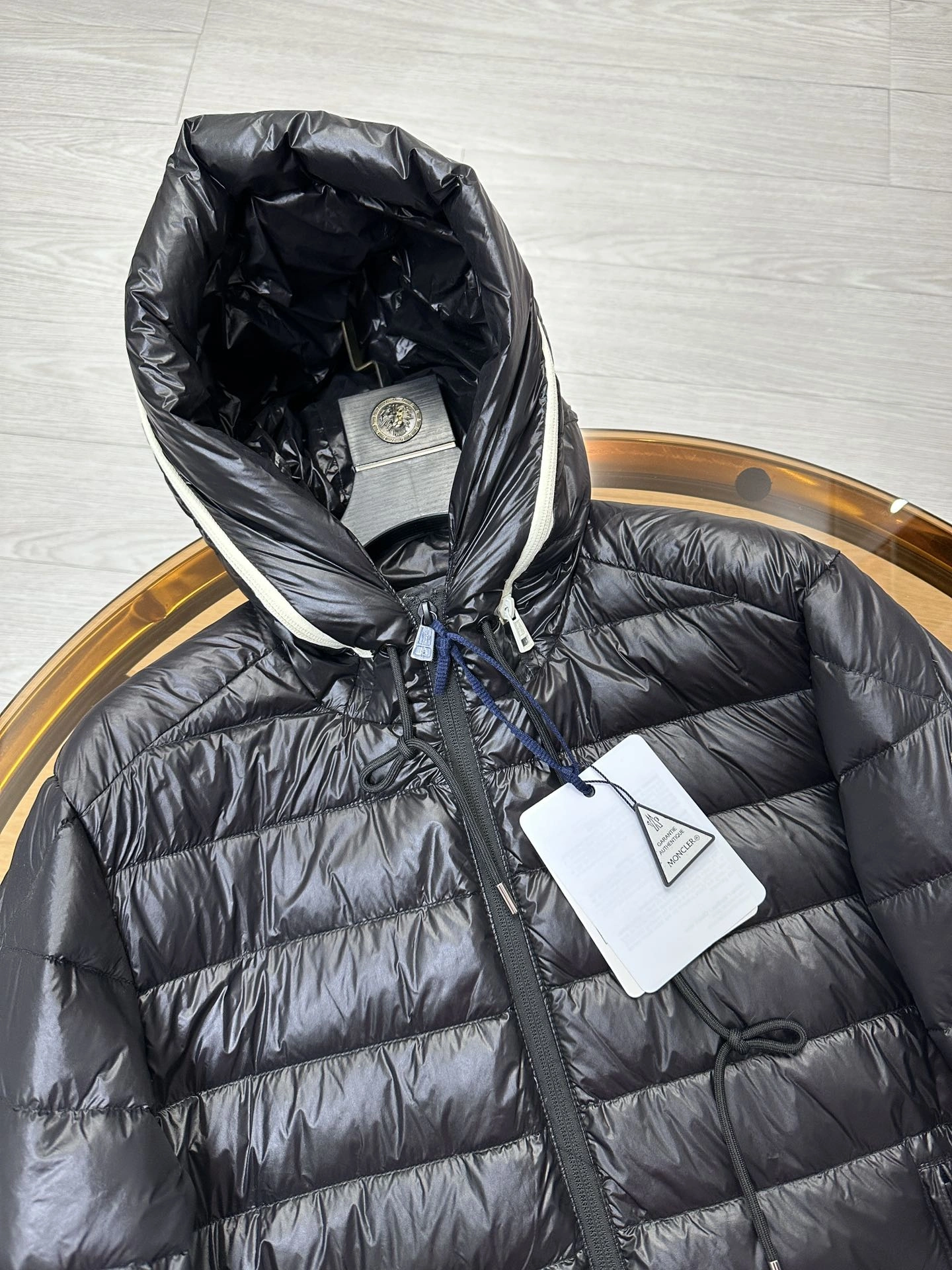 Moncler Down Jackets Sleek 145573