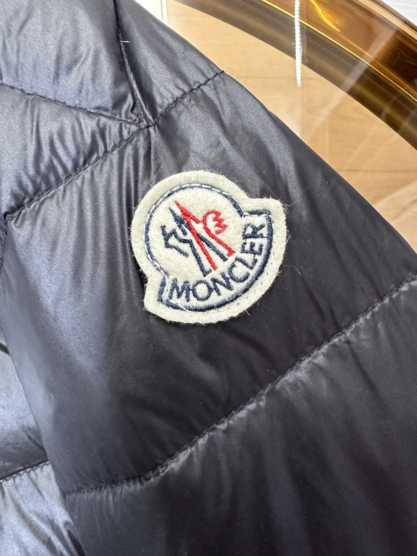 Moncler Down Jackets Sleek 145573