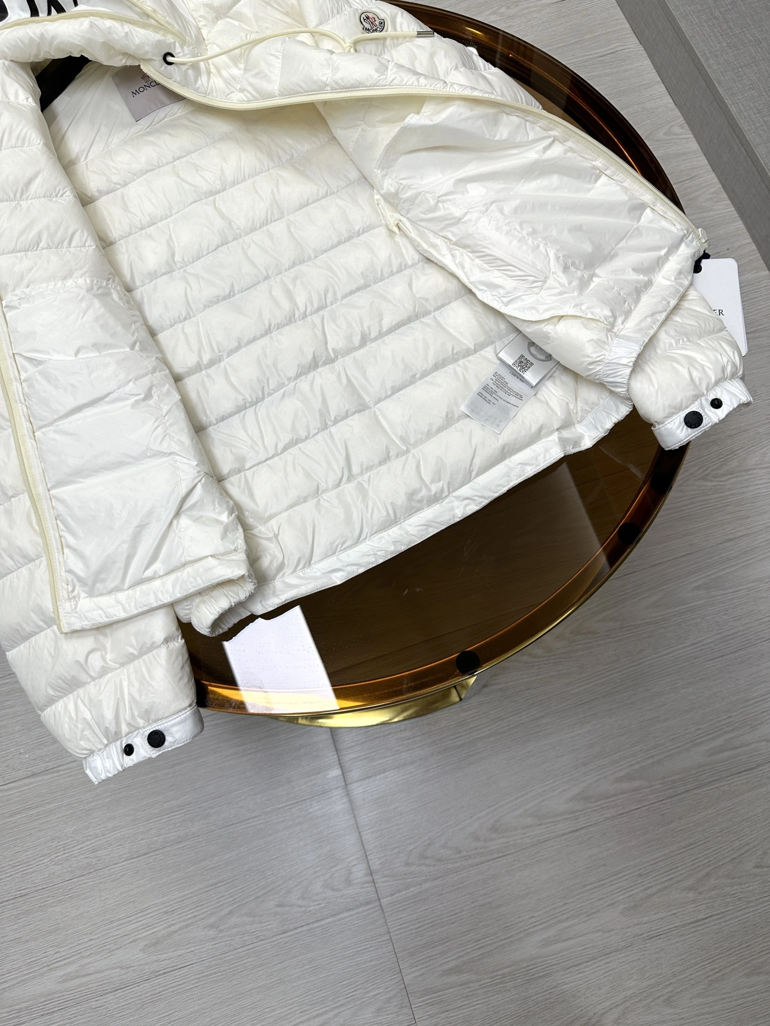 Sophisticated Moncler Down Jackets 145579