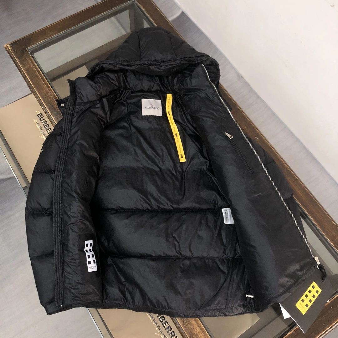 Premium Moncler Down Jackets 145576