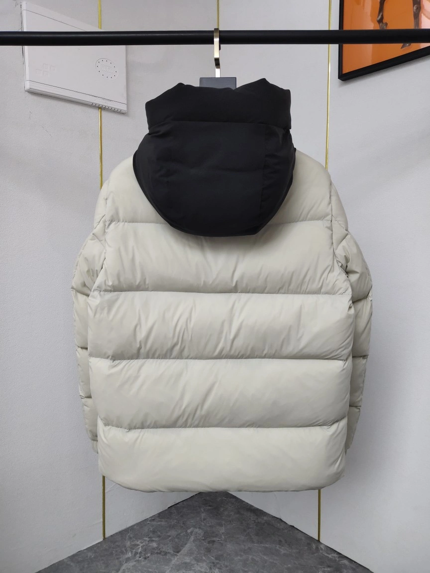 Sustainable Moncler Down Jackets 145571