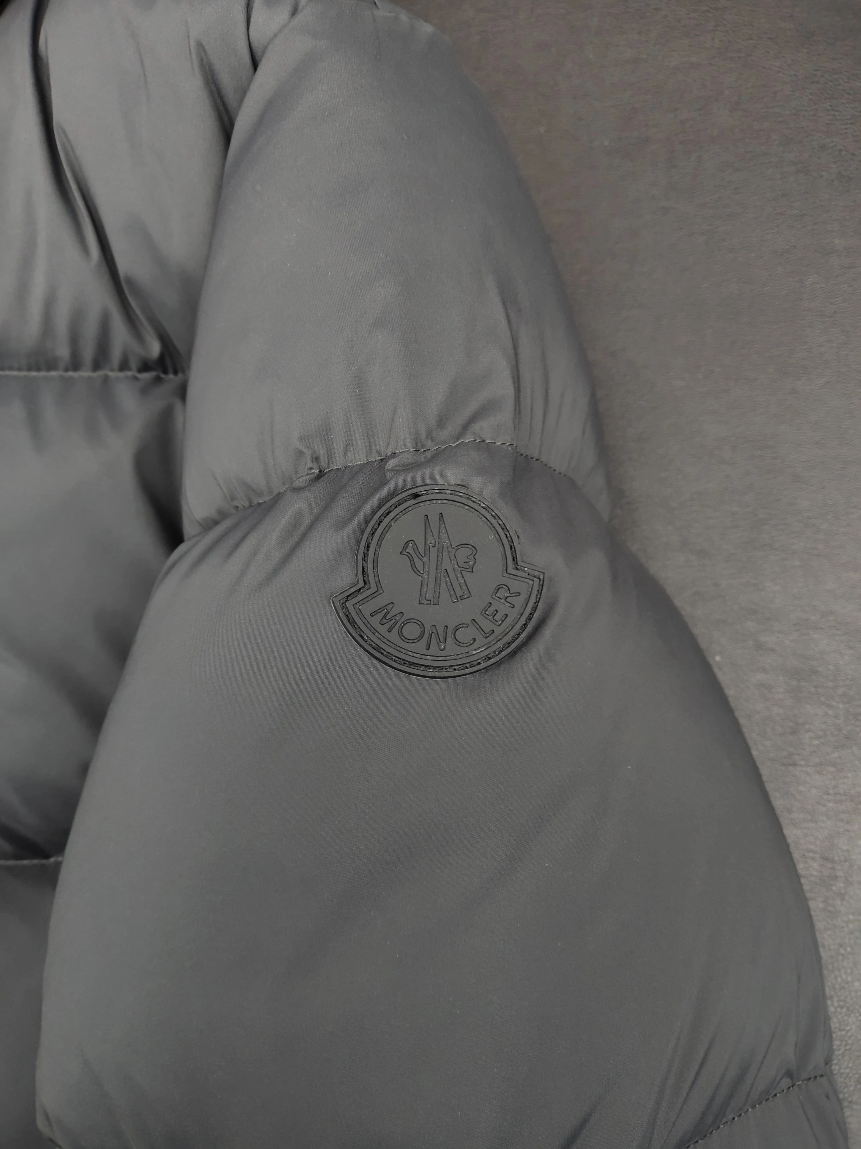 Moncler Down Jackets HighQuality 145574