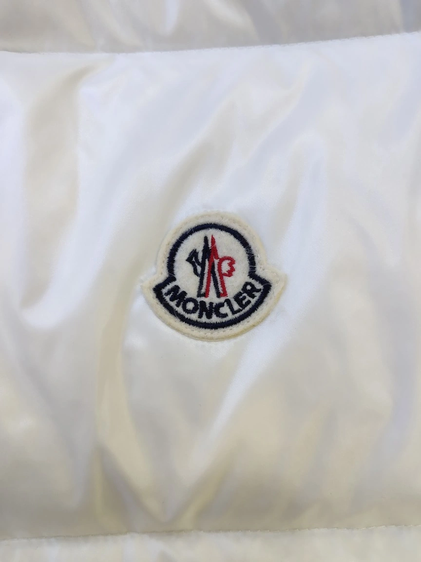 Seasonal Moncler Down Jackets 145580
