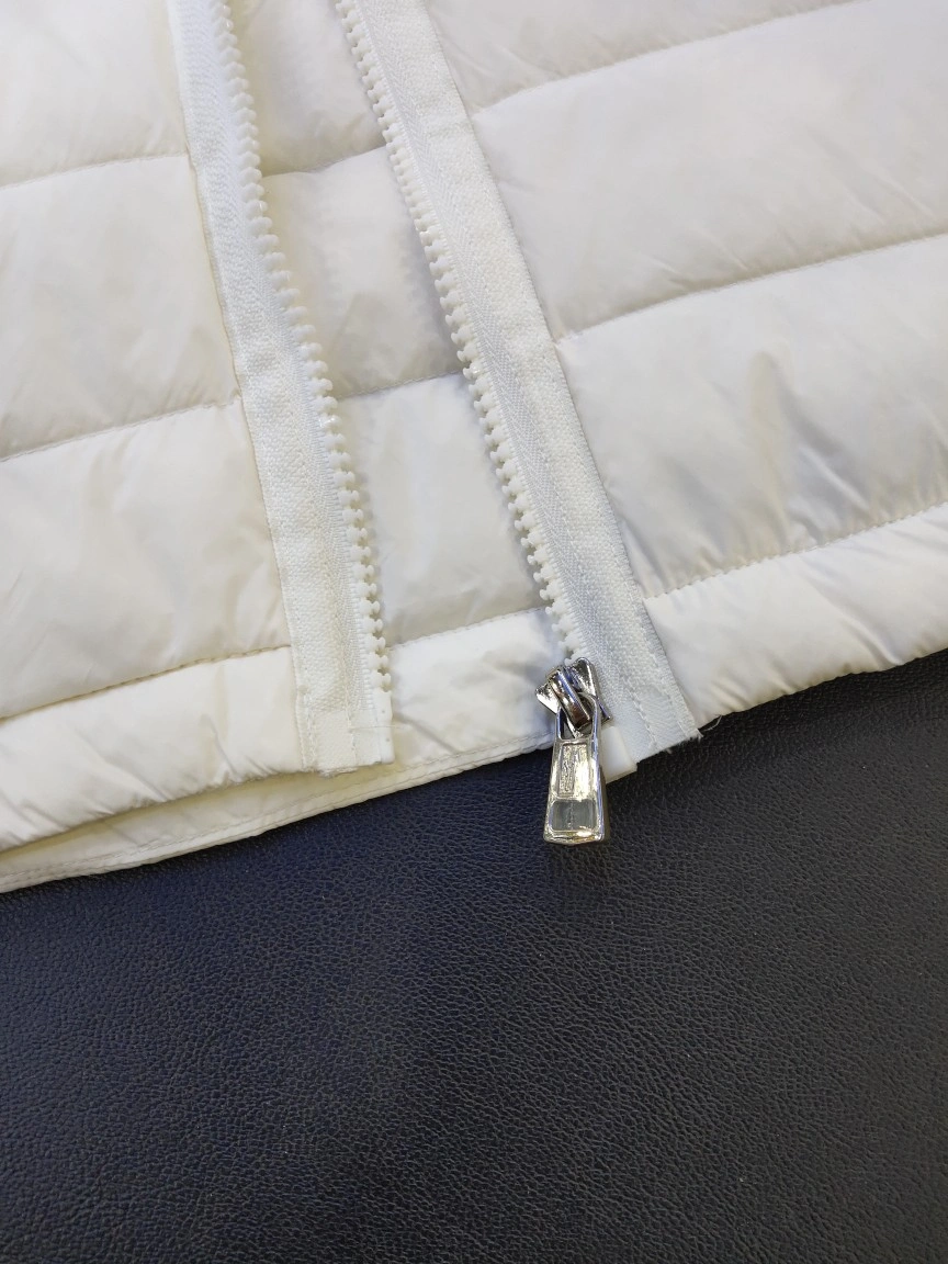 Durable Moncler Down Jackets 145582