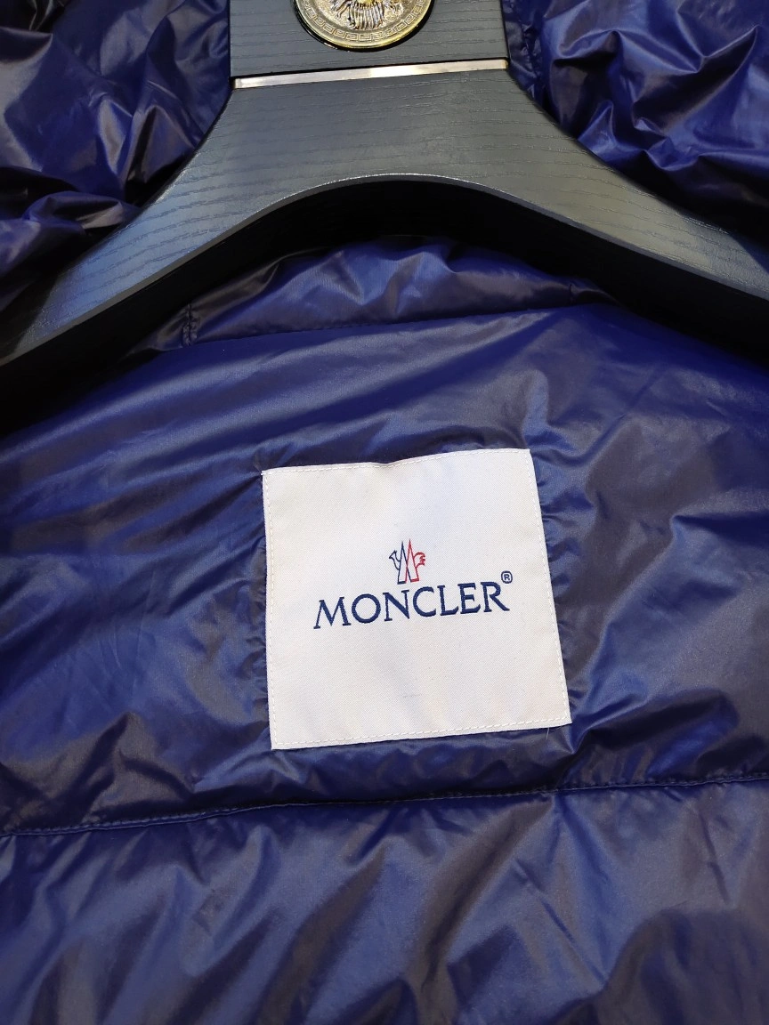 Attractive Moncler Down Jackets 145584