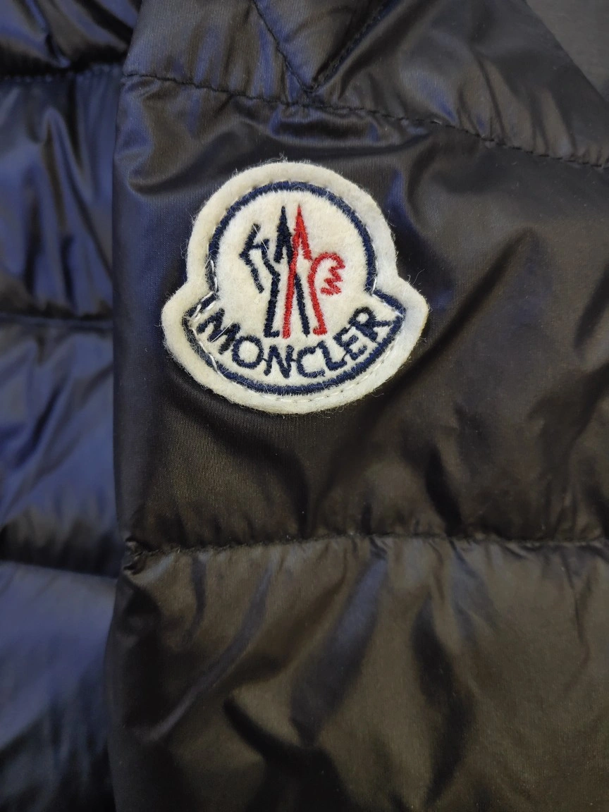 Moncler Down Jackets UrbanChic 145594
