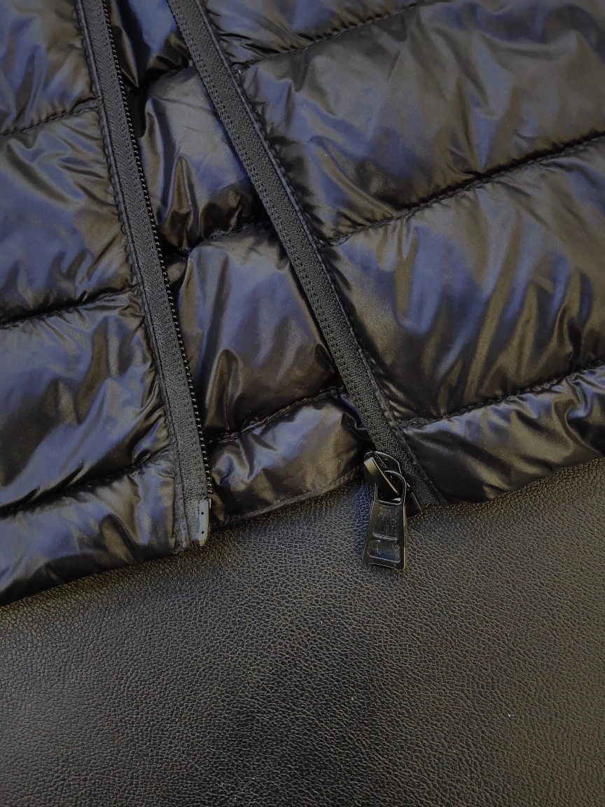 Moncler Down Jackets UrbanChic 145594