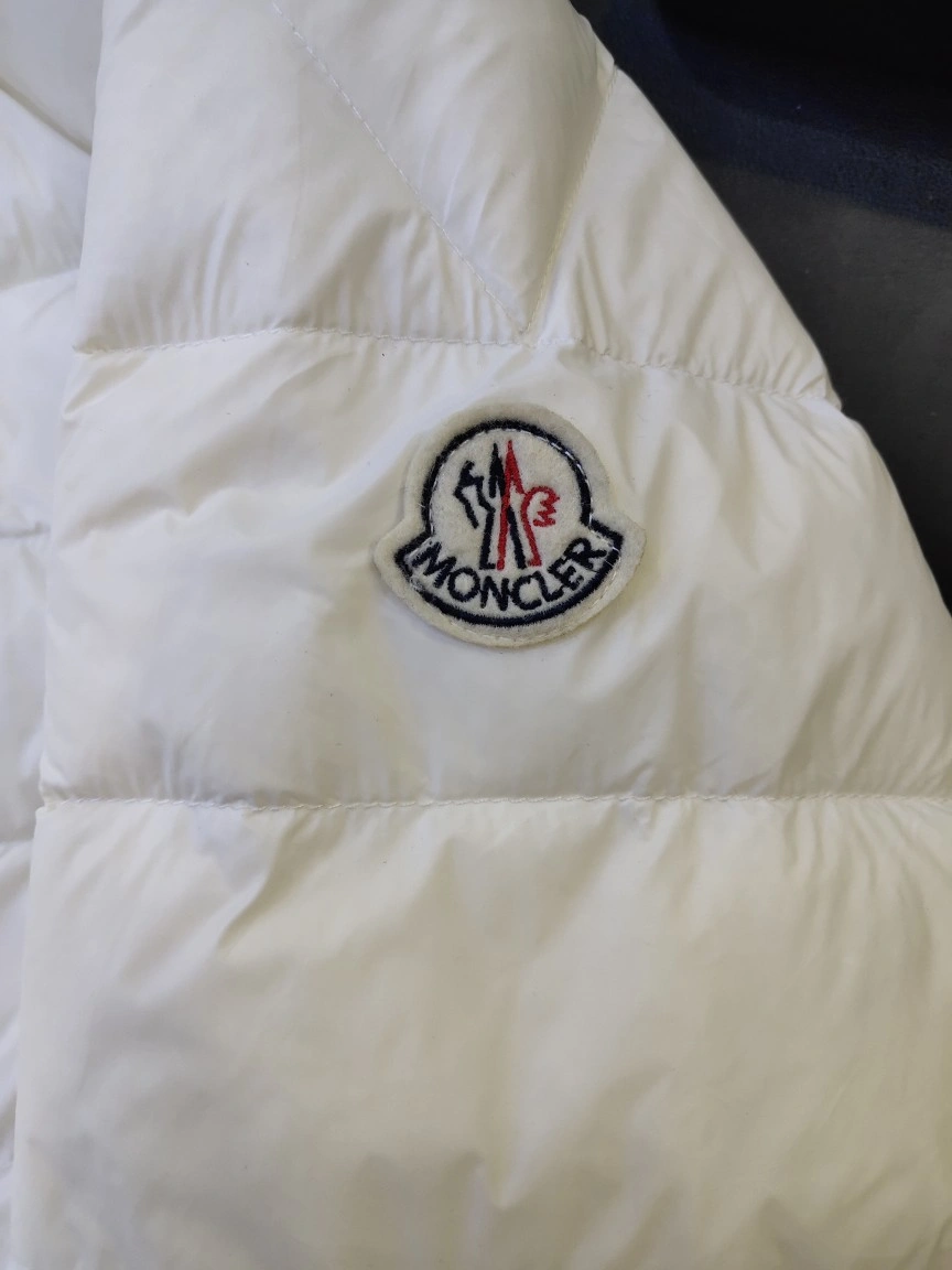Moncler Down Jackets Modern 145592
