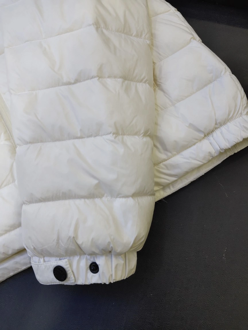 Moncler Down Jackets Modern 145592
